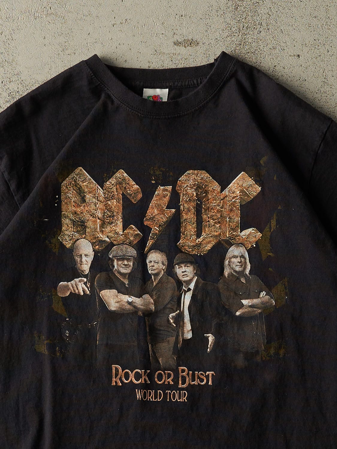 Vintage 15' Black AC/DC "Rock or Bust" World Tour Tee (S/M)