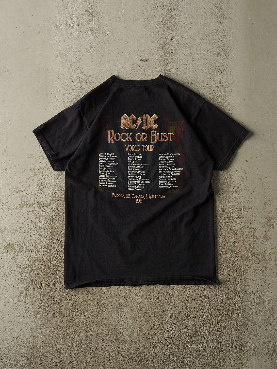 Vintage 15' Black AC/DC "Rock or Bust" World Tour Tee (S/M)