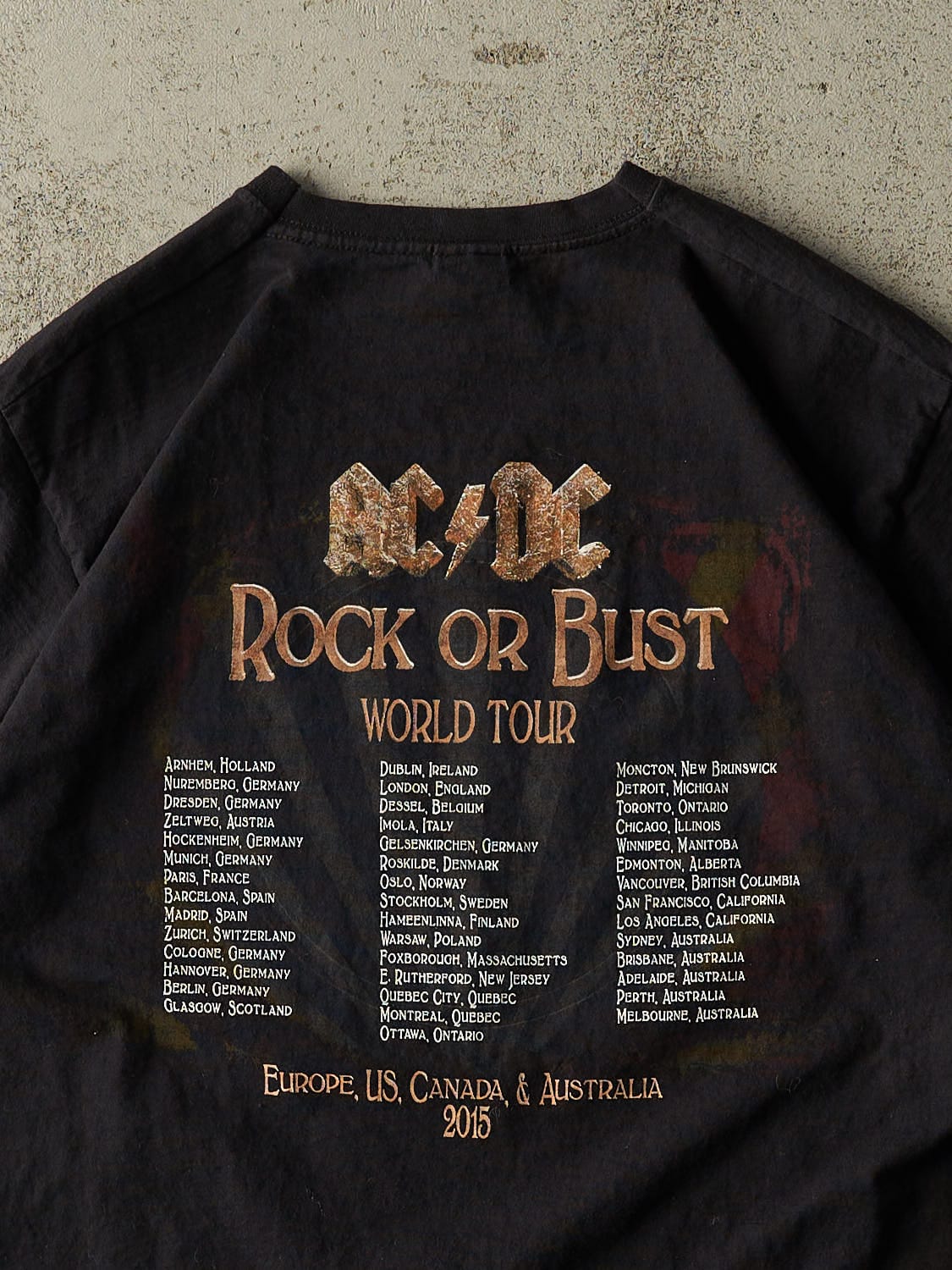 Vintage 15' Black AC/DC "Rock or Bust" World Tour Tee (S/M)