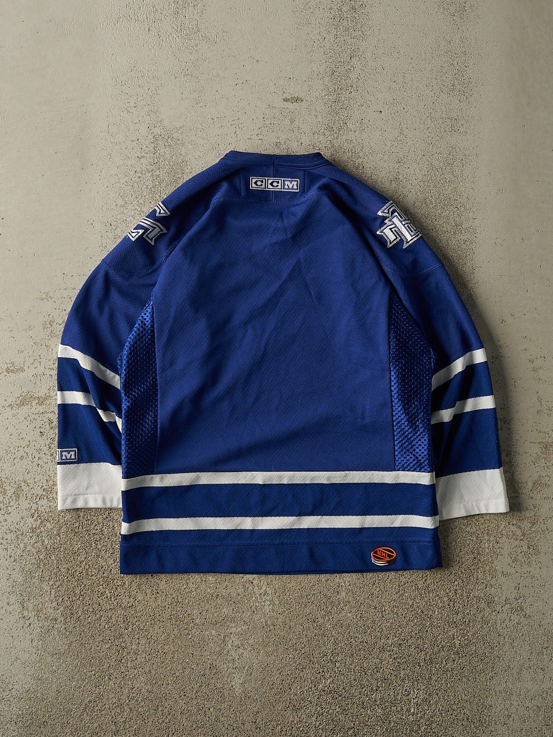 Vintage Y2K Blue Toronto Maple Leafs Hockey Jersey (M)