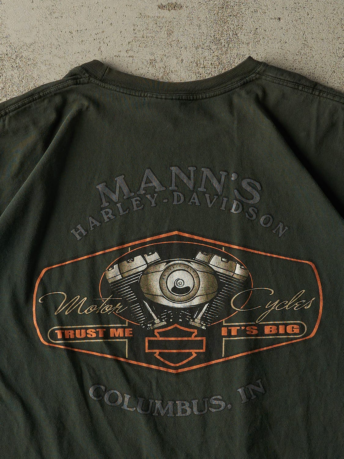 Vintage 10' Green Harley Davidson Motorcycles Columbus IN Tee (L/XL)