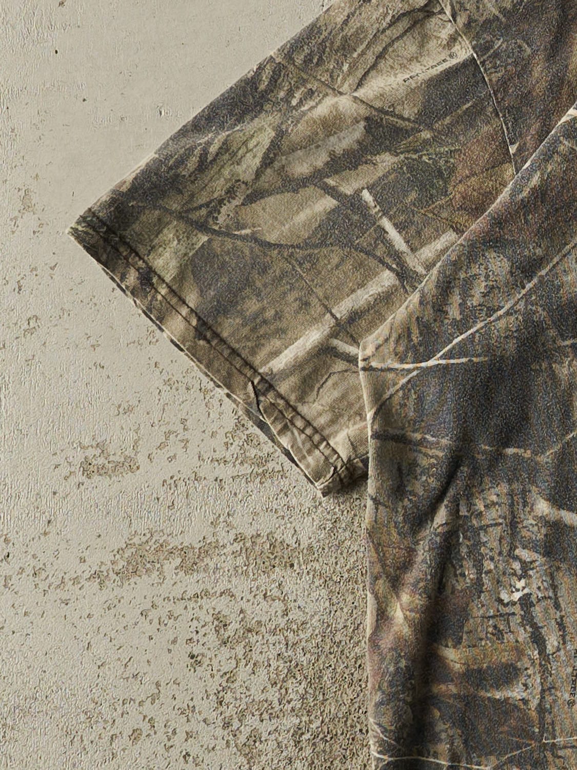 Vintage Y2K Camo Realtree Pocket Tee (L)