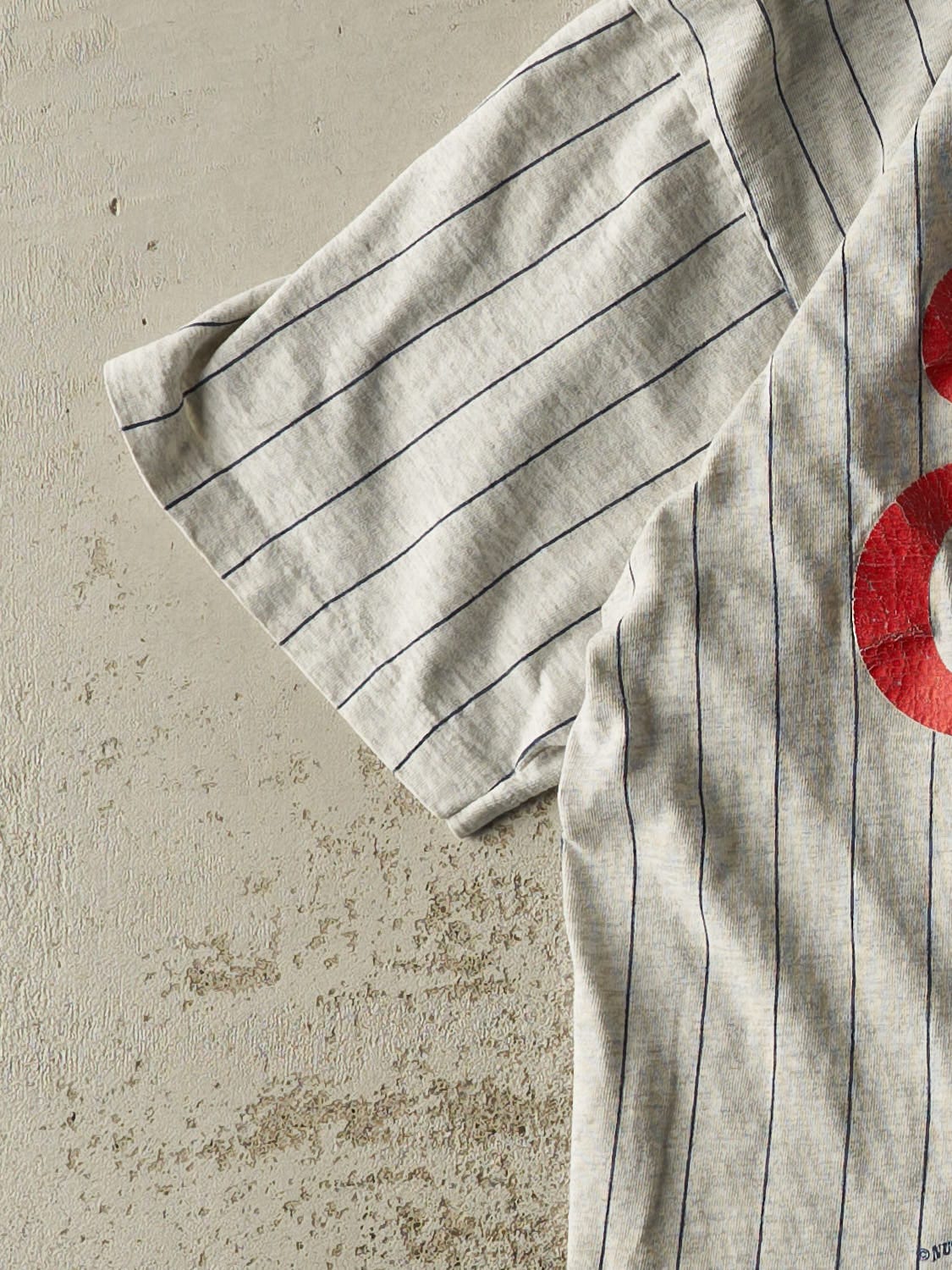 Vintage 95' Grey Chicago Cubs Pinstriped Tee (L/XL)