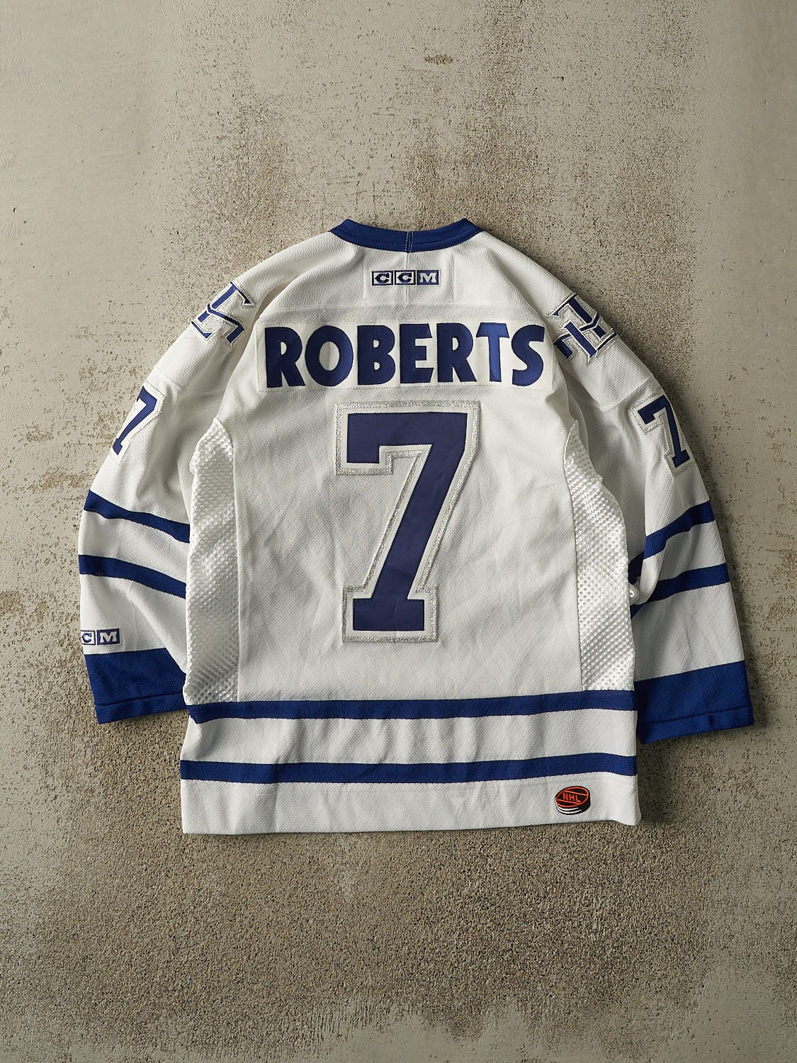 Vintage Y2K White Toronto Maple Leafs #7 Gary Roberts Jersey (S/M)