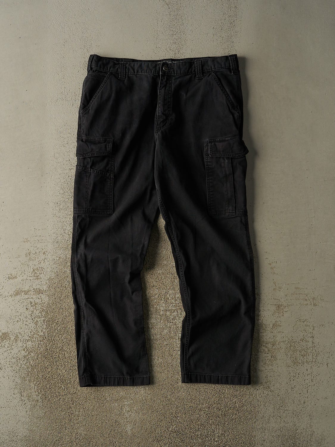 Vintage Y2K Black Carhartt Cargo Work Pants (37x30.5)