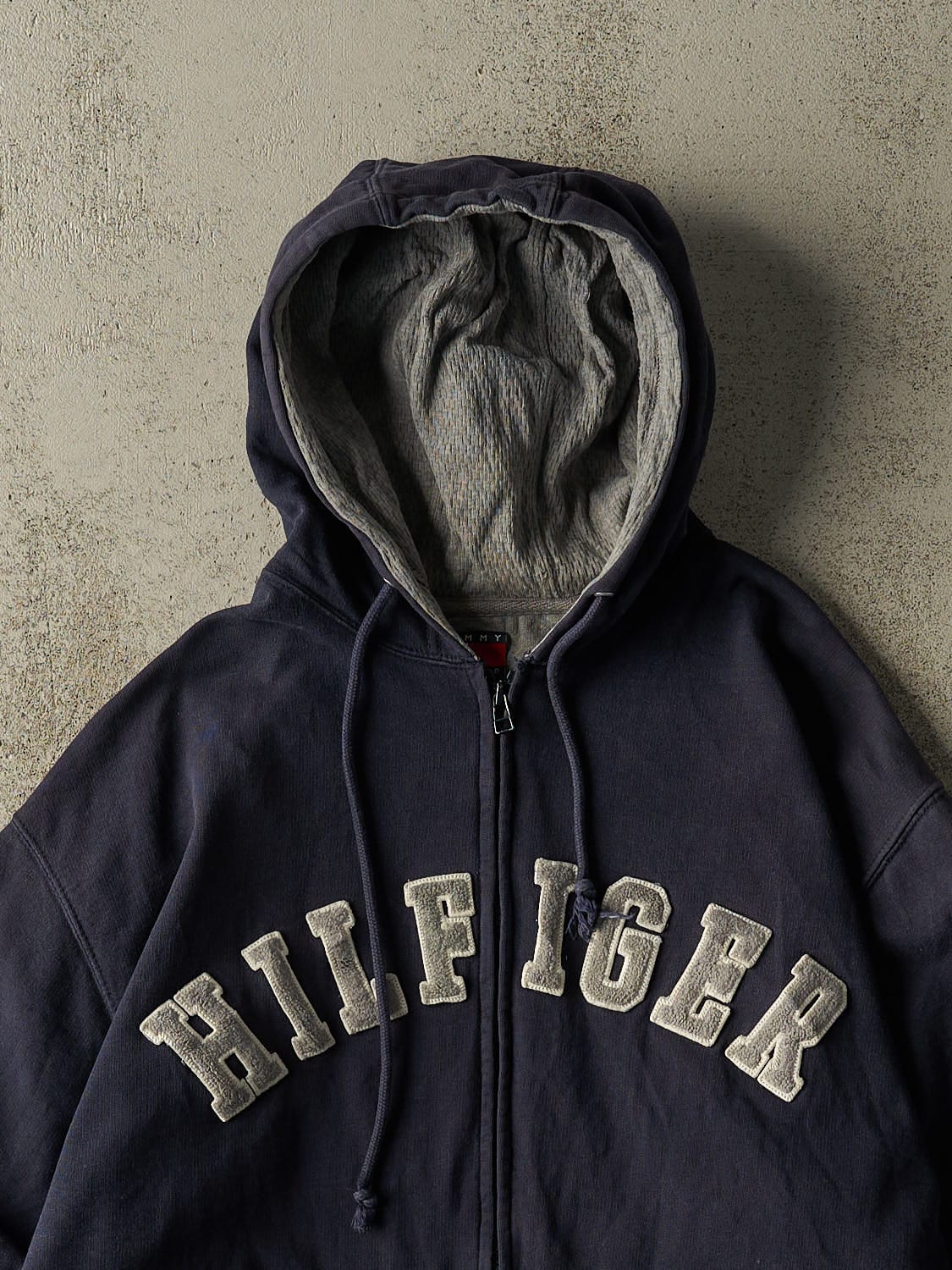 Vintage 90s Navy Blue Tommy Hilfiger Embroidered Zip Up Hoodie (L/XL)