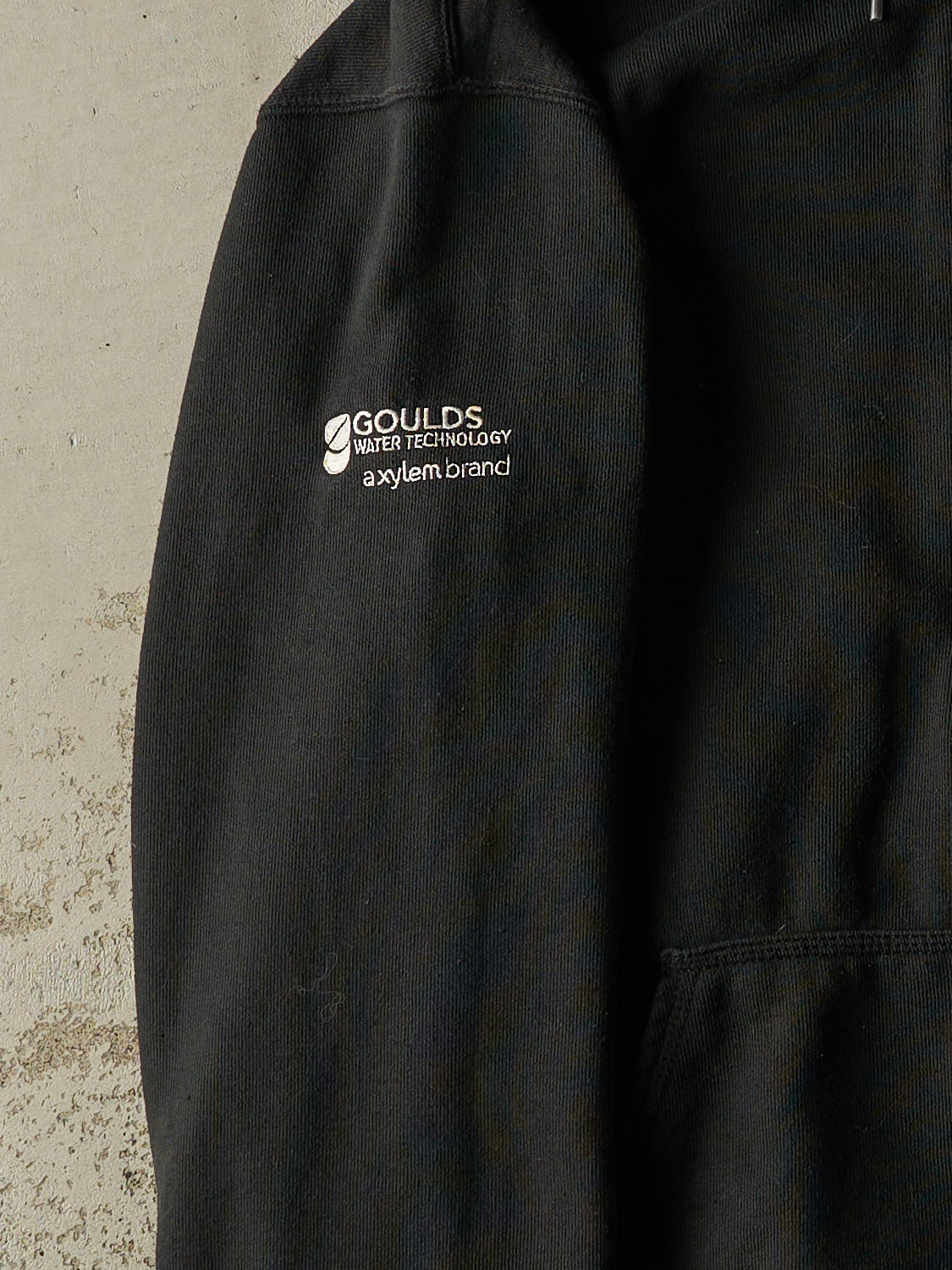 Vintage Y2K Black Carhartt Embroidered Zip Up Hoodie (XL)