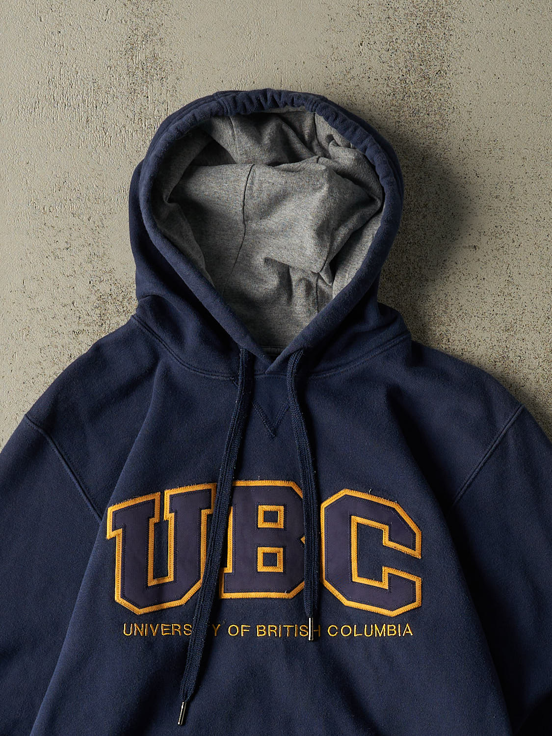 Vintage Y2K Navy Blue Russell Athletic University of BC Hoodie (S/M)