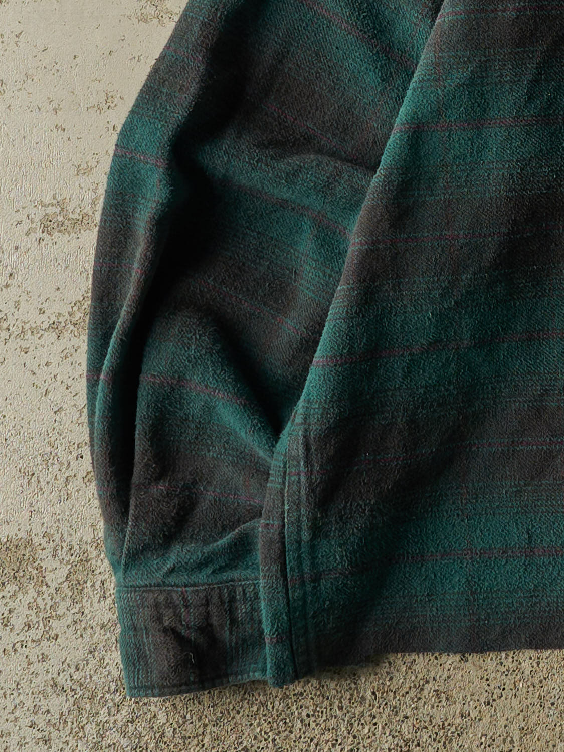 Vintage 90s Green Flannel Cropped Button Up Long Sleeve (M/L)