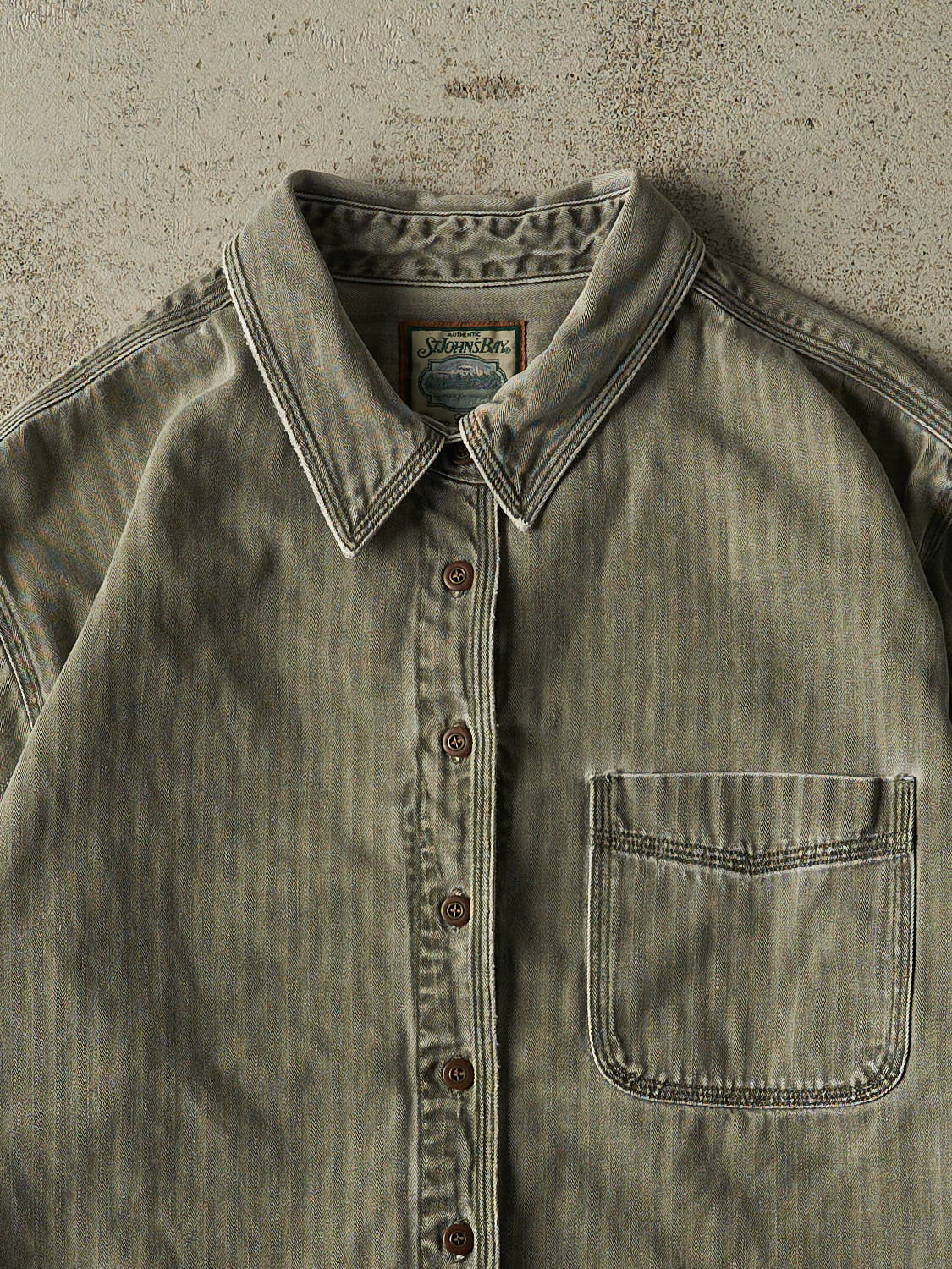 Vintage 90s Washed Green St Johns Bay Cropped Button Up Long Sleeve (S/M)