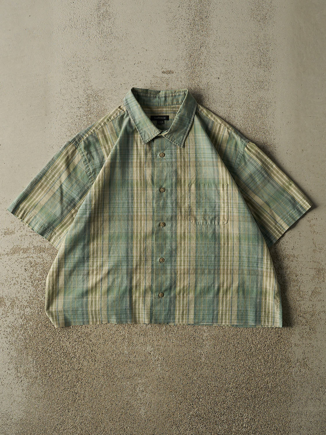 Vintage Y2K Green Van Heusen Cropped Button Up Tee (S/M)