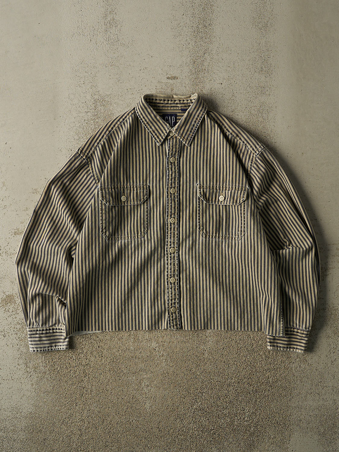 Vintage 90s Beige Gap Striped Cropped Button Up Tee (M/L)