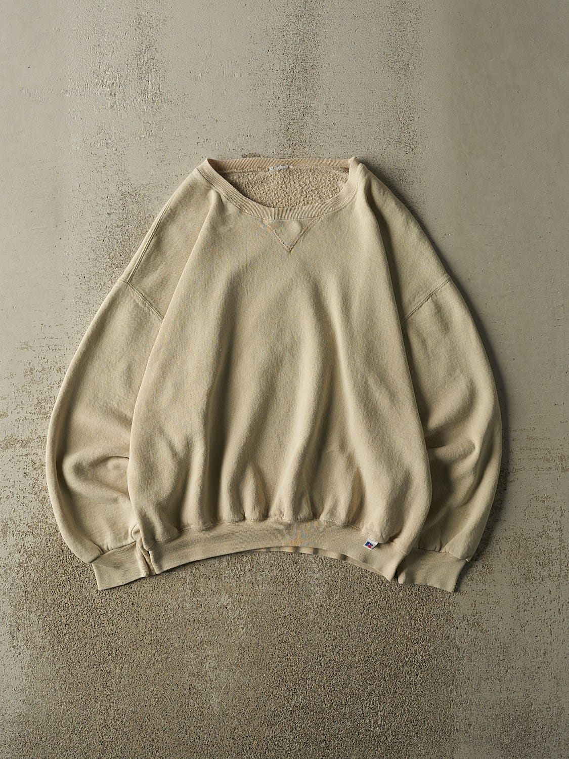 Vintage 90s Beige Russell Athletic Blank Crewneck (L/XL)