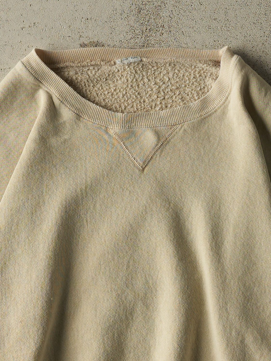 Vintage 90s Beige Russell Athletic Blank Crewneck (L/XL)