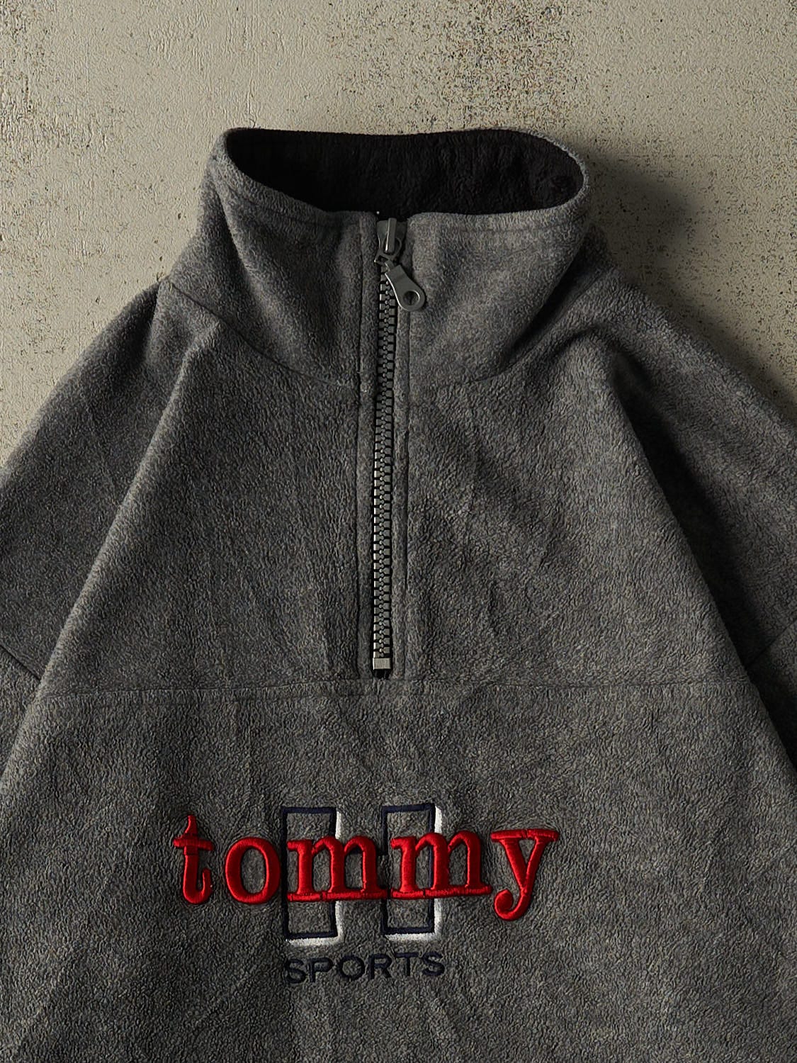 Vintage 90s Charcoal Grey Tommy Hilfiger Sports Quarter Zip Fleece (L/XL)