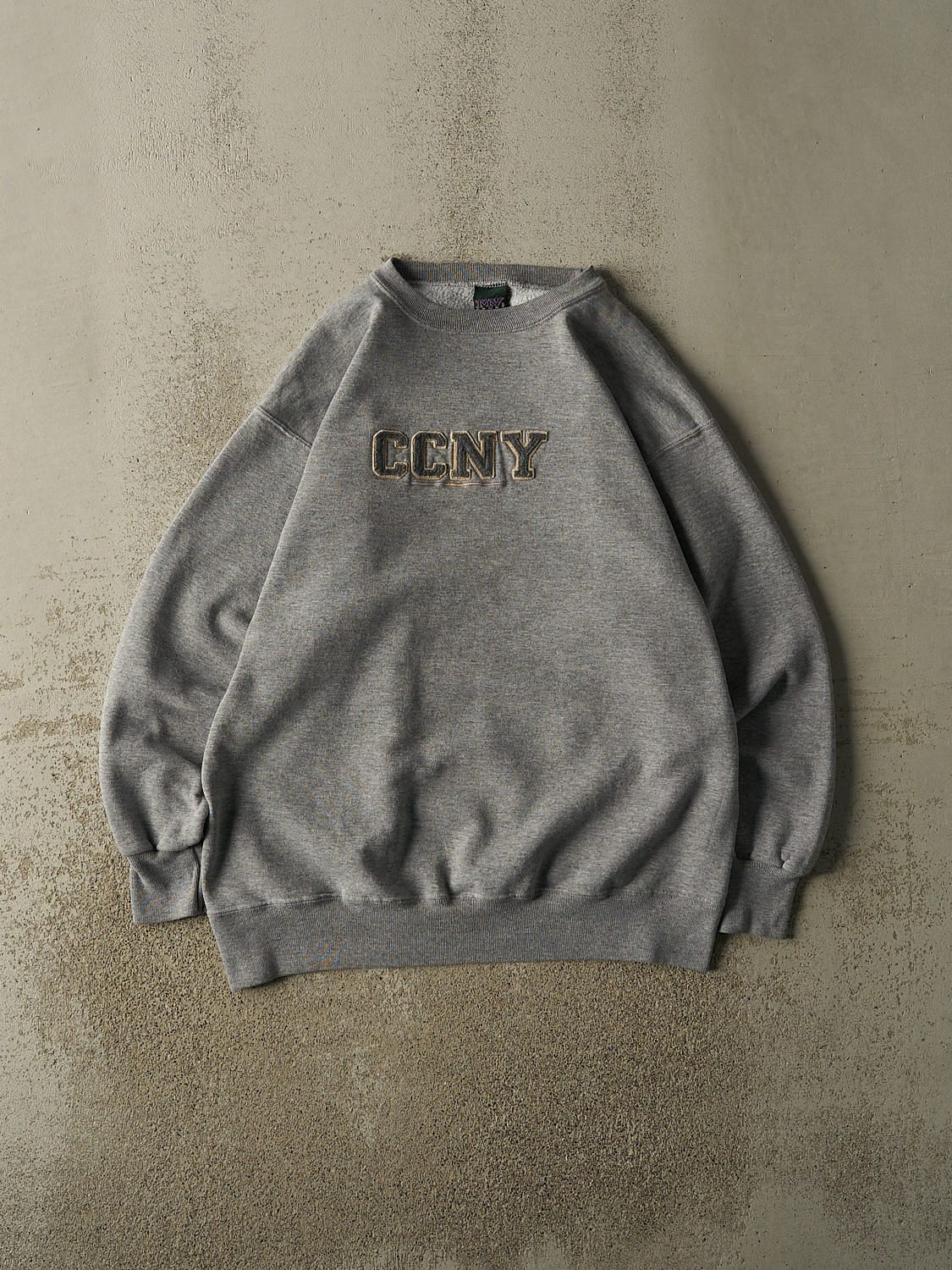 Vintage 90s Grey CCNY Embroidered Crewneck (L/XL)
