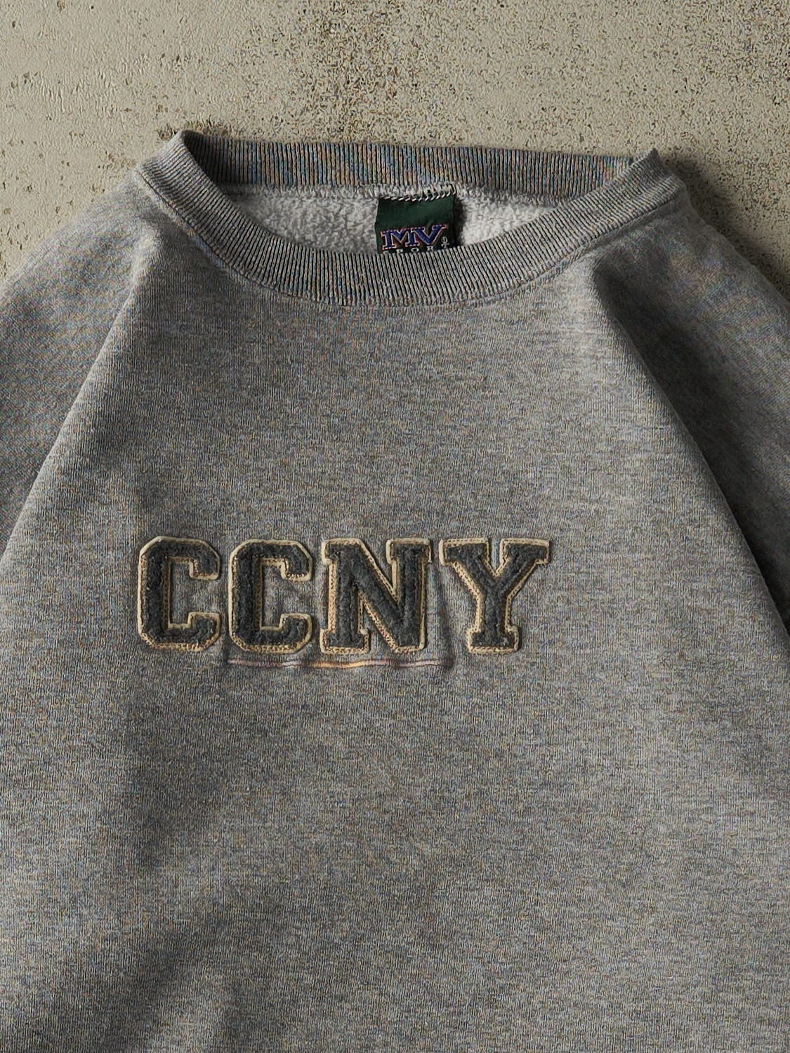 Vintage 90s Grey CCNY Embroidered Crewneck (L/XL)