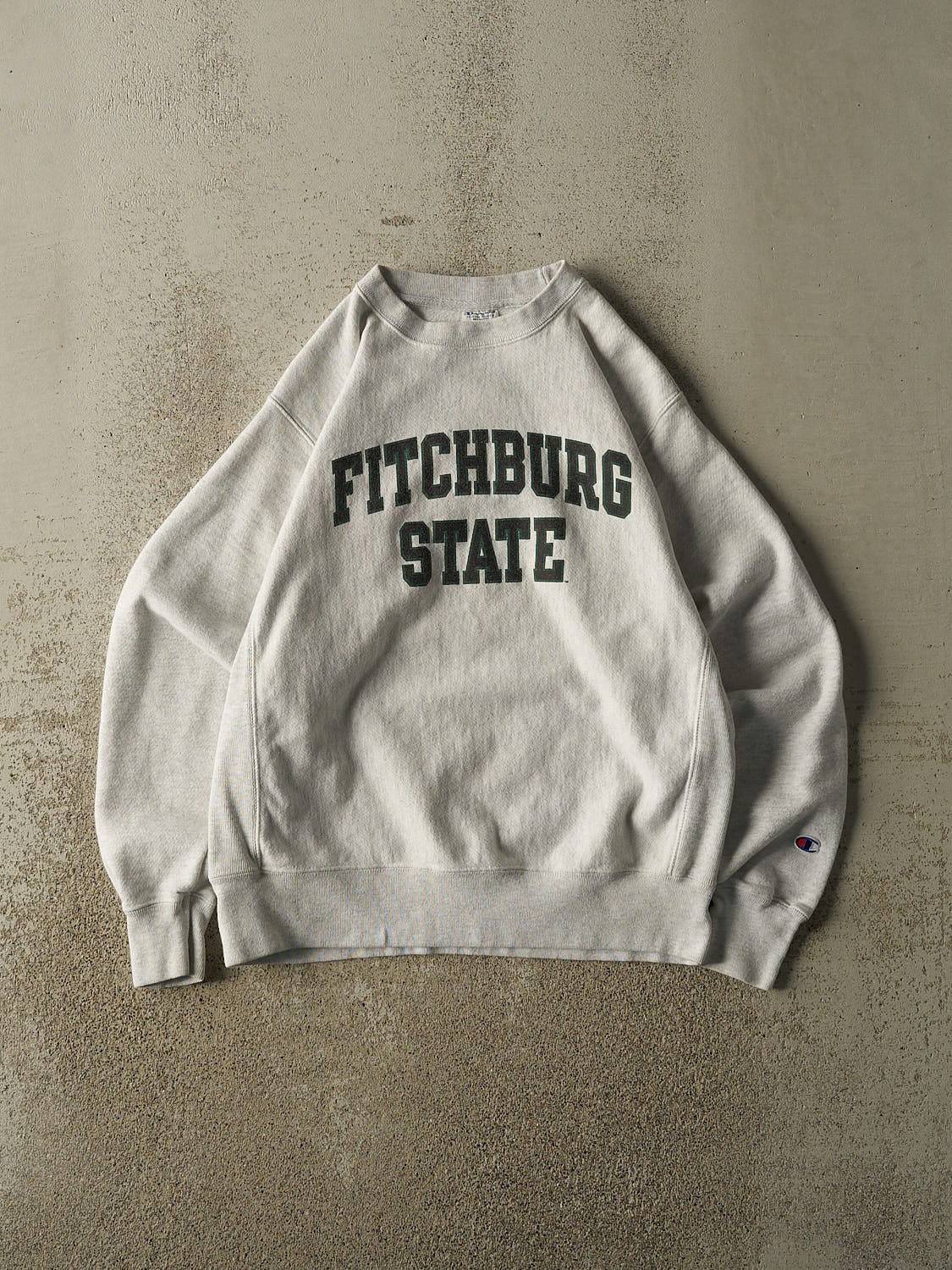 Vintage 90s Heather Grey Champion Reverse Weave Fitchburg State Crewneck (S/M)