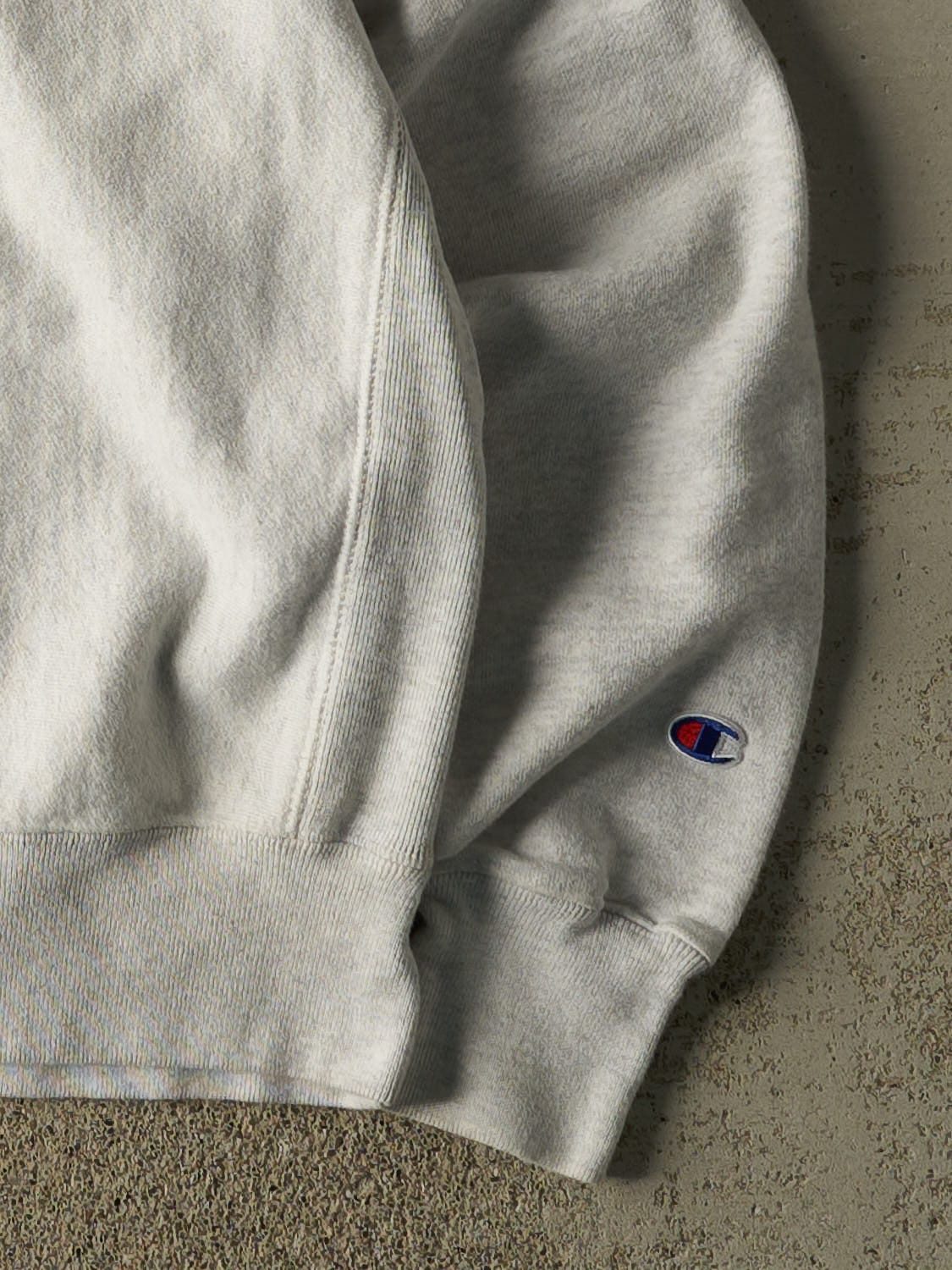 Vintage 90s Heather Grey Champion Reverse Weave Fitchburg State Crewneck (S/M)