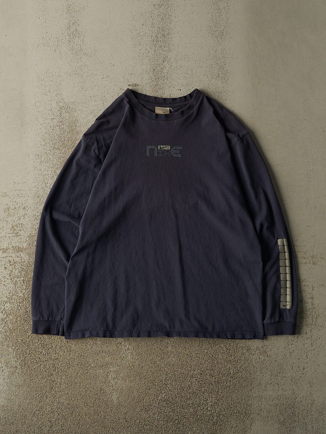 Vintage Y2K Navy Blue Nike Long Sleeve (L/XL)
