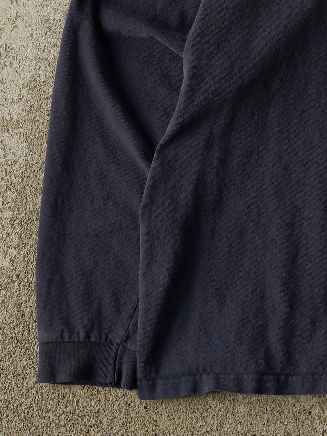 Vintage Y2K Navy Blue Nike Long Sleeve (L/XL)