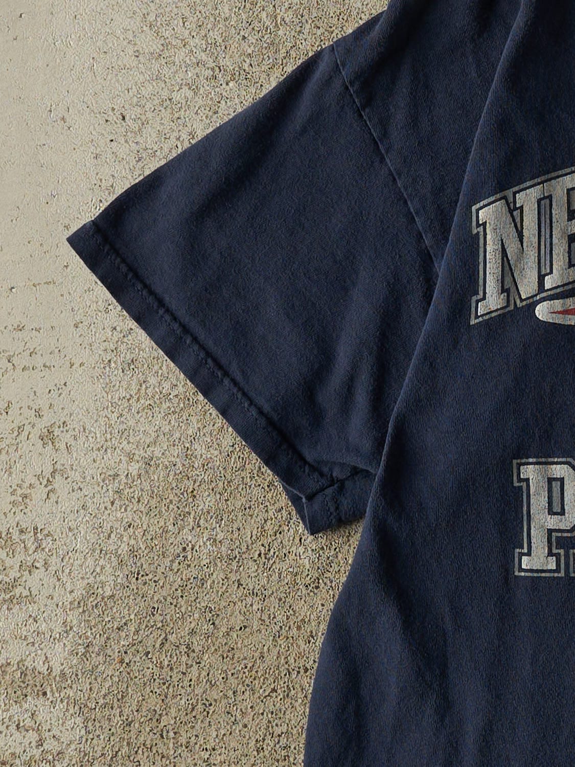 Vintage Y2K Navy Blue New England Patriots Tee (M)