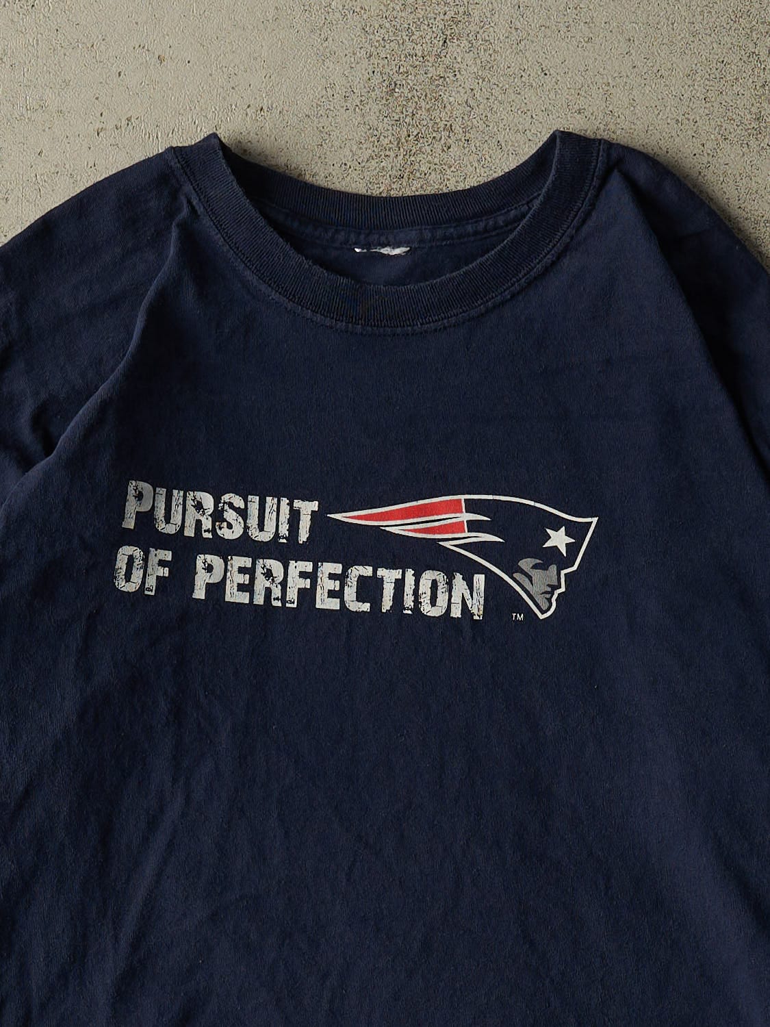 Vintage Y2K Navy Blue New England Patriots Long Sleeve (L/XL)