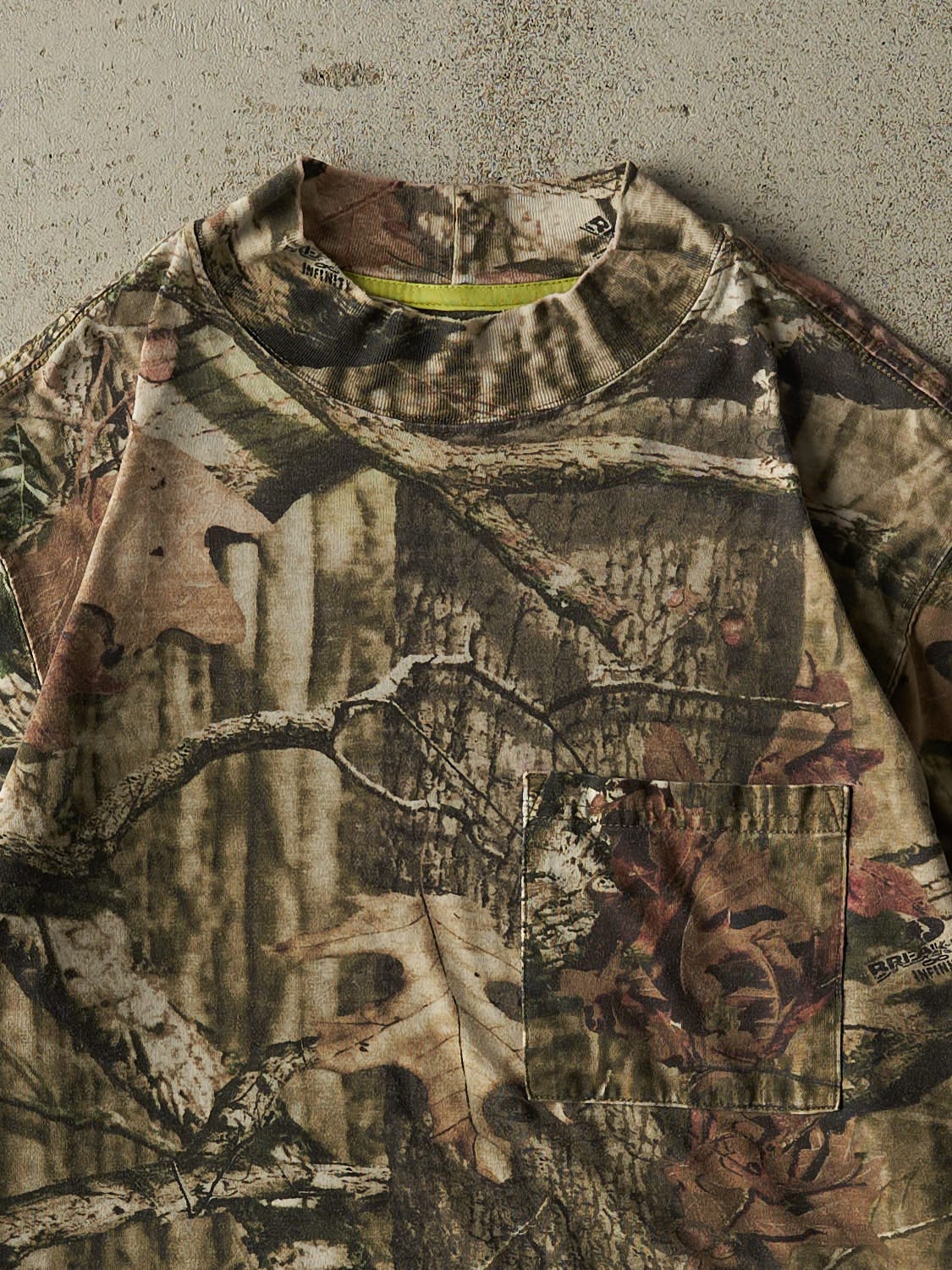 Vintage Y2K Camo Break Up Infinity Pocket Long Sleeve (M/L)
