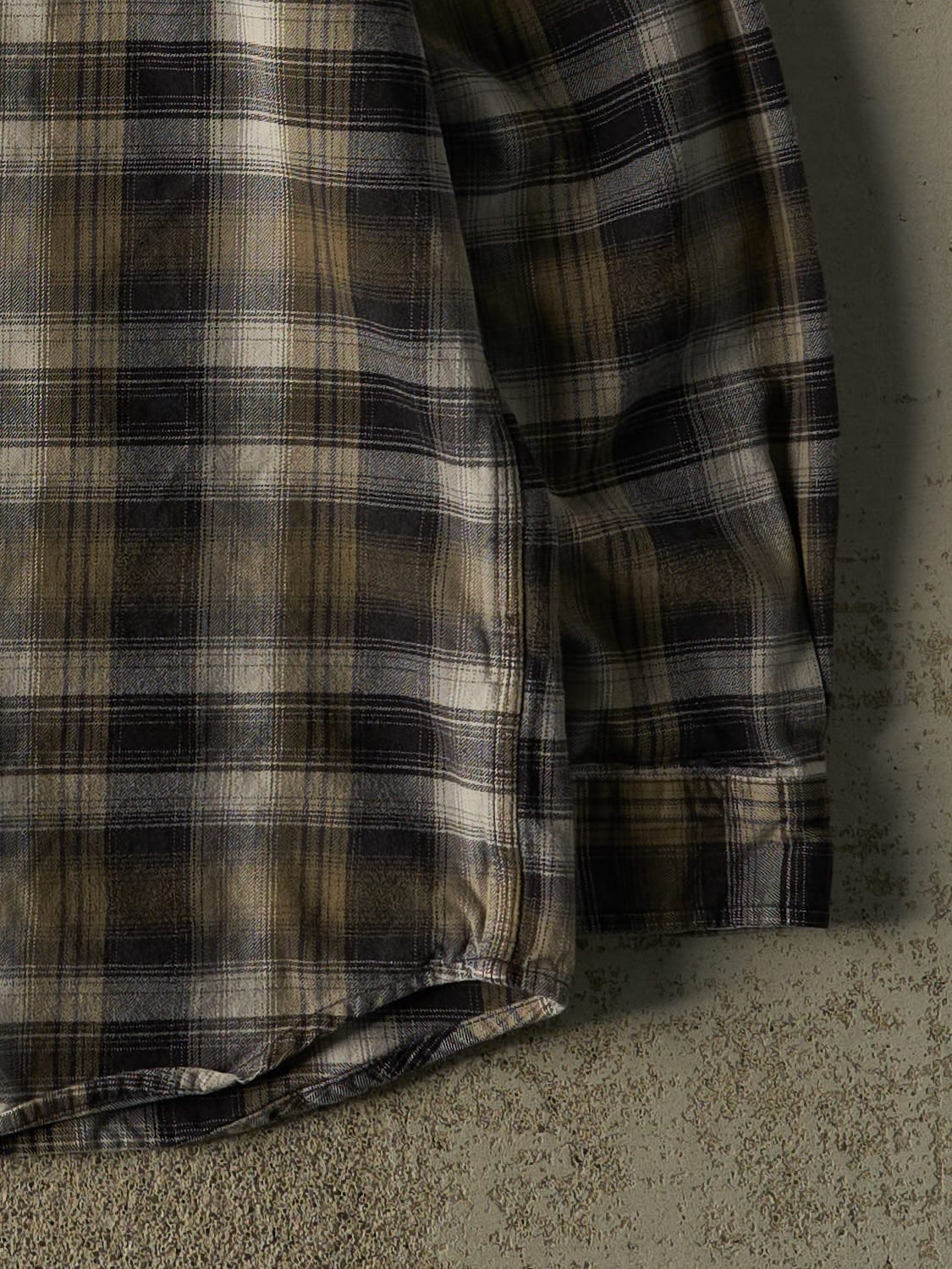 Vintage Y2K Green Carhartt Plaid Button Up Long Sleeve (XXL/XXXL)