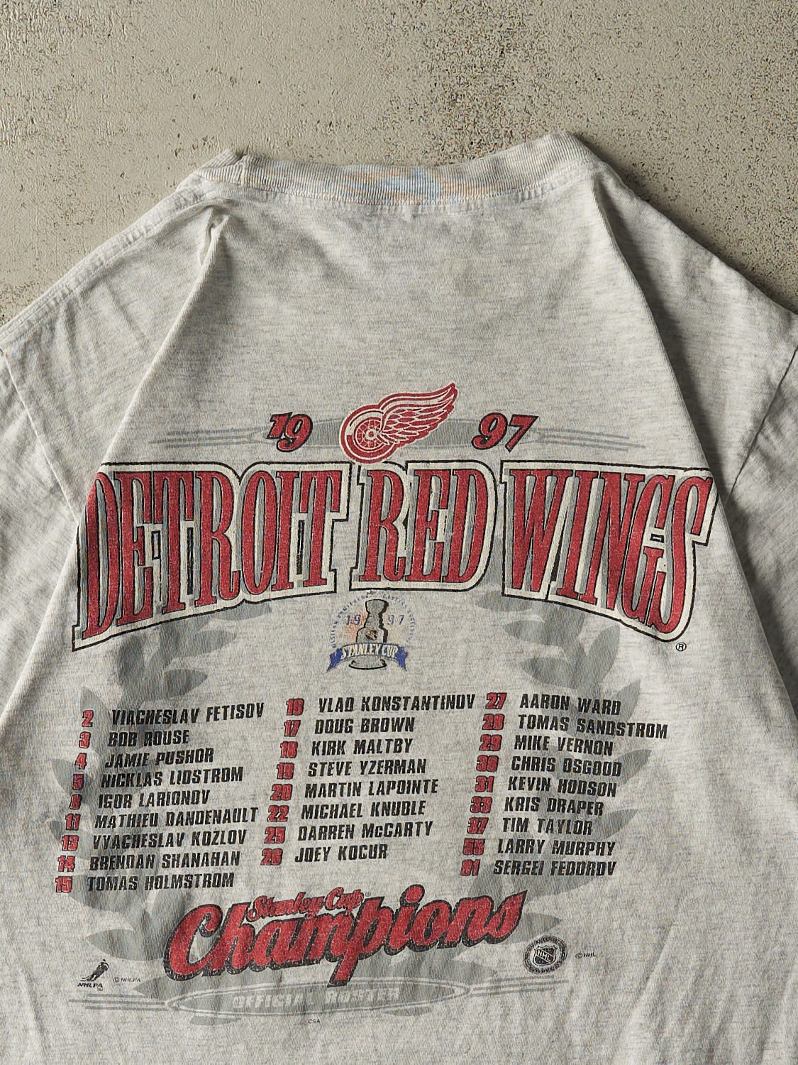 Vintage 97' Heather Grey Detroit Red Wings Stanley Cup Champions Tee (M/L)