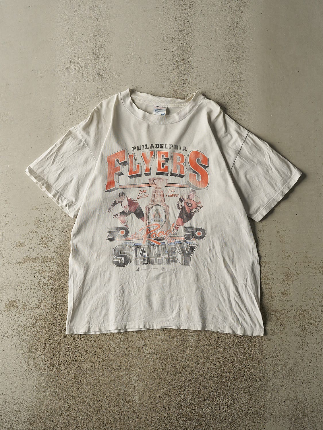 Vintage 96' Beige Philadelphia Flyers Road to the Stanley Cup Tee (L/XL)