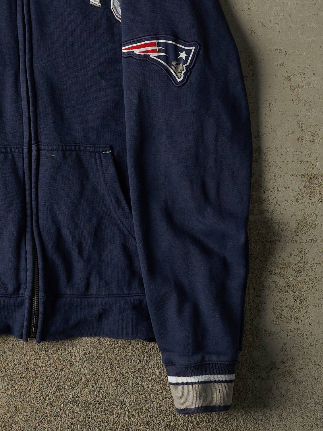 Vintage Y2K Navy Blue New England Patriots Zip Up Hoodie (L/XL)
