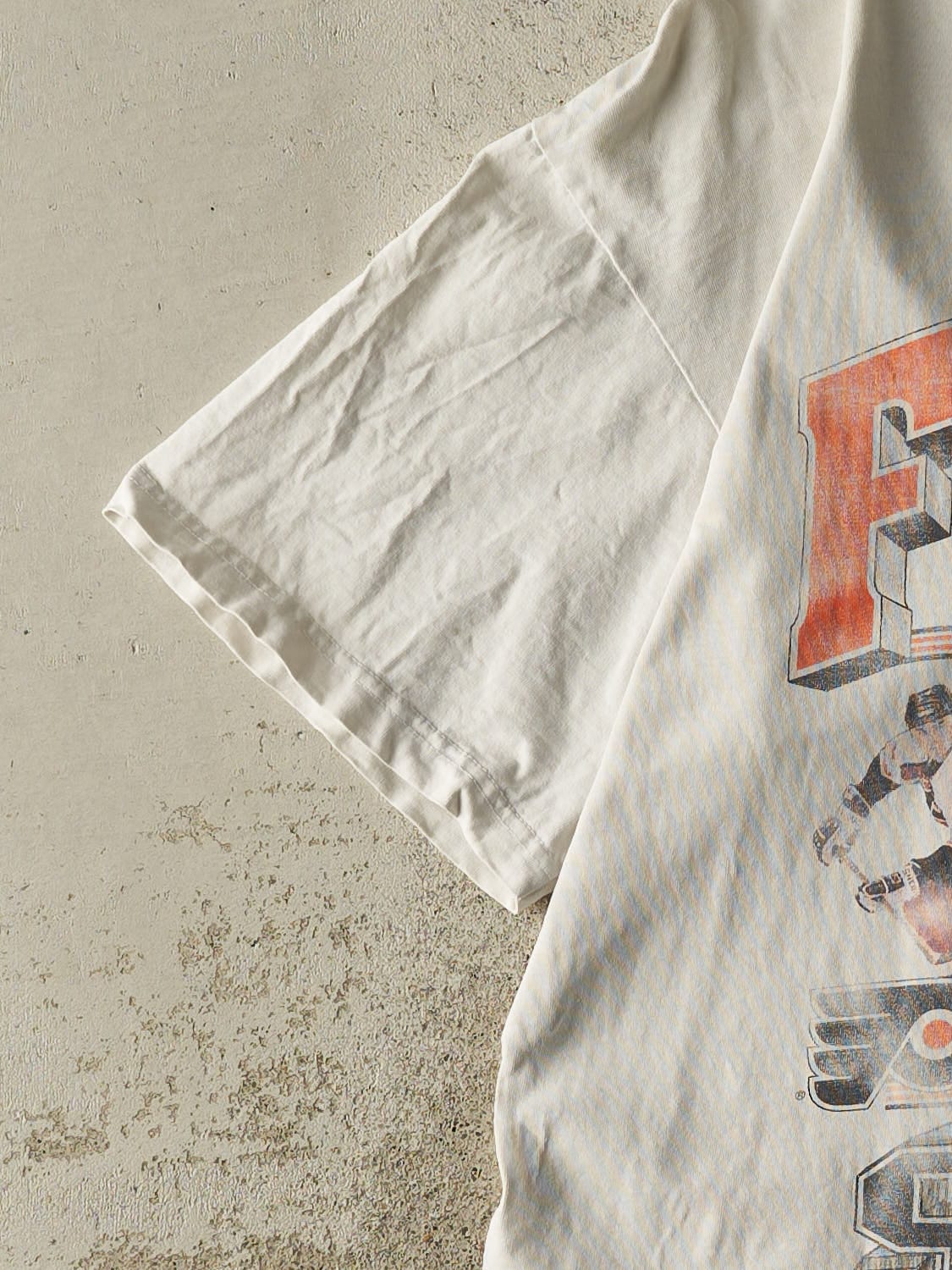 Vintage 96' Beige Philadelphia Flyers Road to the Stanley Cup Tee (L/XL)