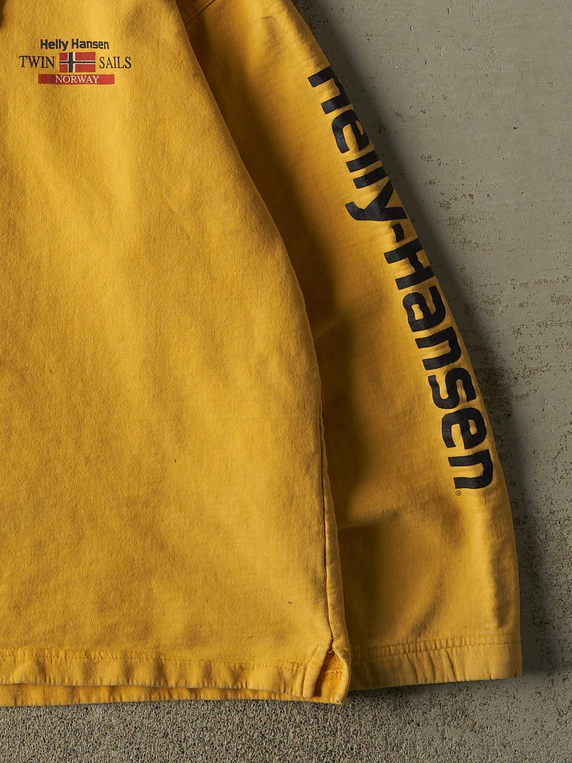 Vintage 90s Yellow Helly Hansen Hoodie (L/XL)