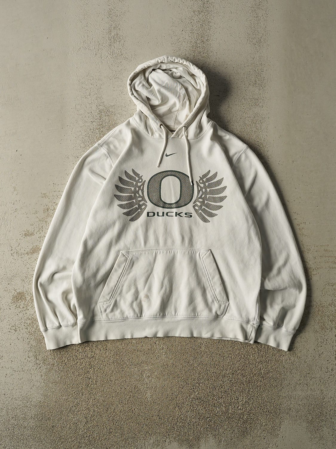 Vintage Y2K White Nike University of Oregon Hoodie (M/L)