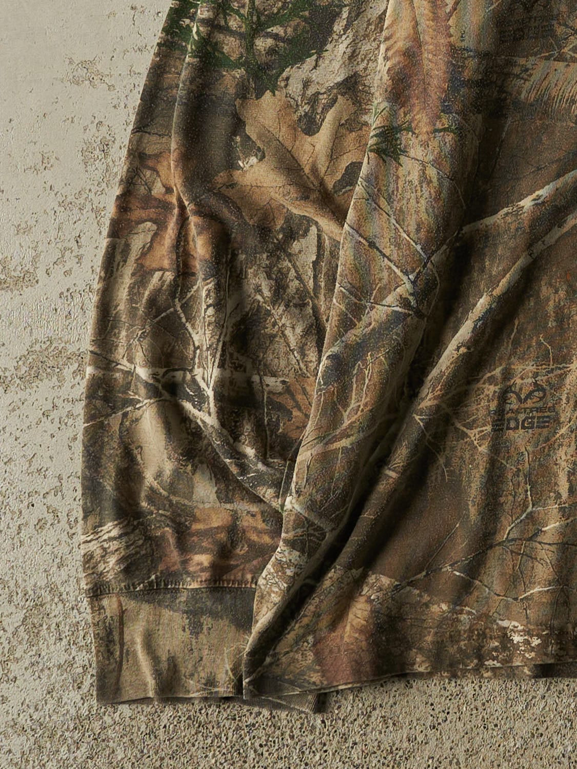 Vintage Y2K Camo Realtree Long Sleeve (L/XL)
