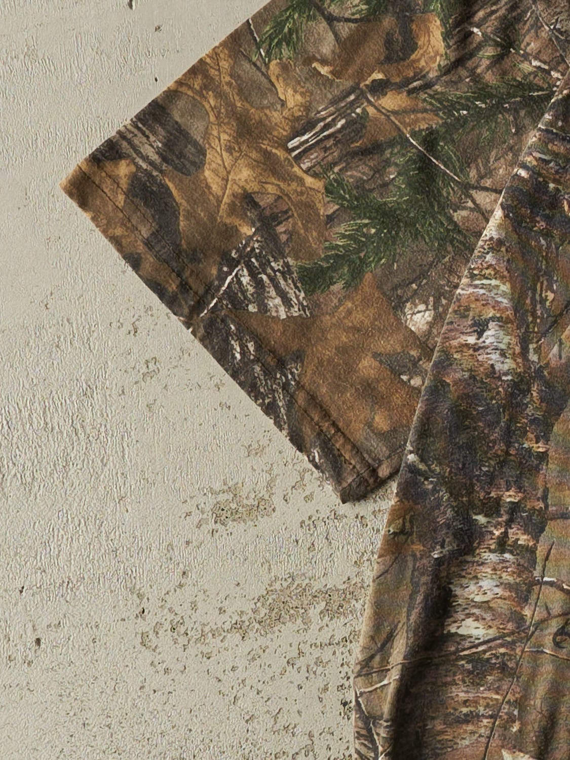 Vintage Y2K Camo Realtree Pocket Tee (L/XL)