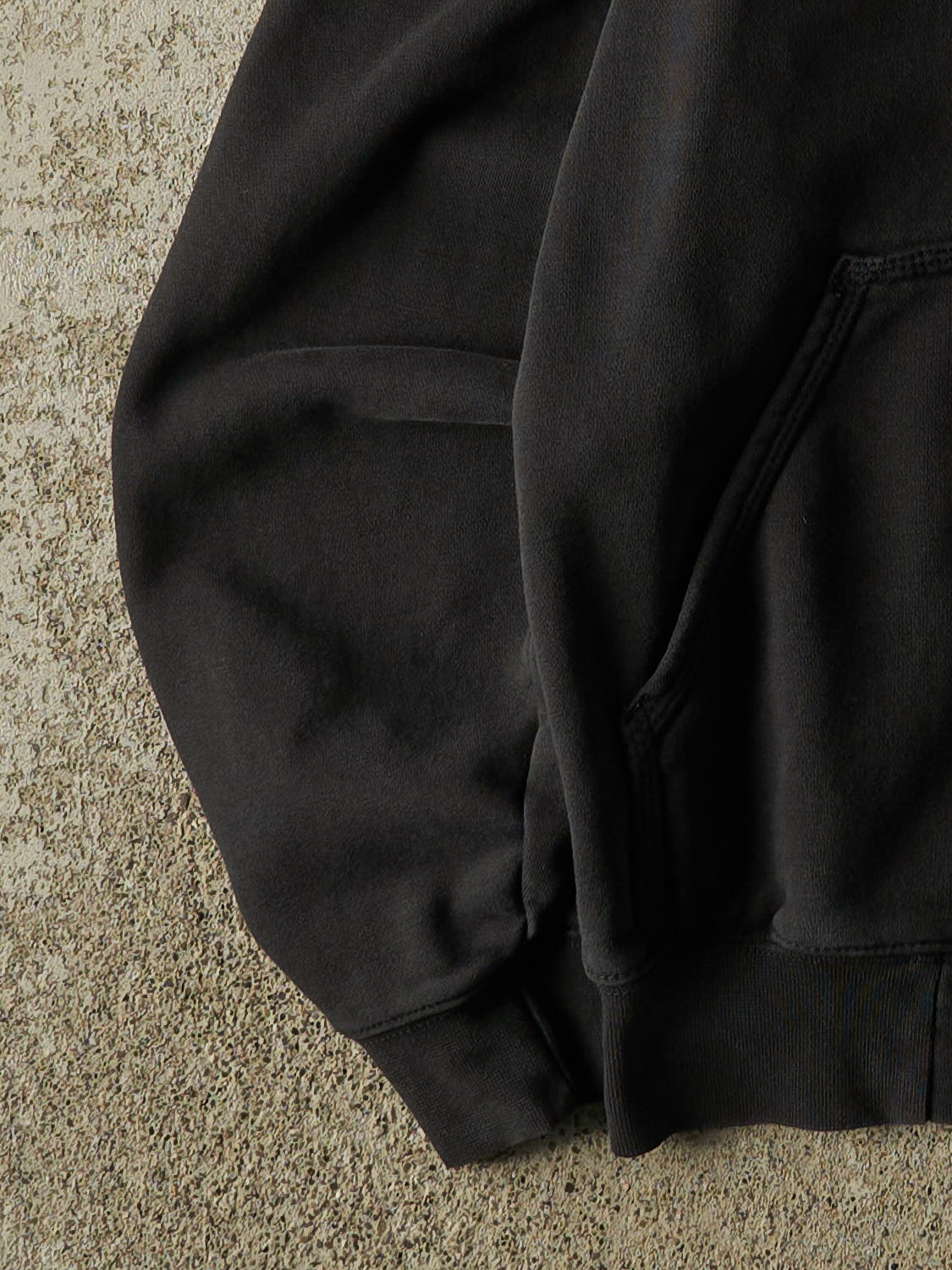Vintage Y2K Faded Black Carhartt Zip Up Hoodie (M/L)