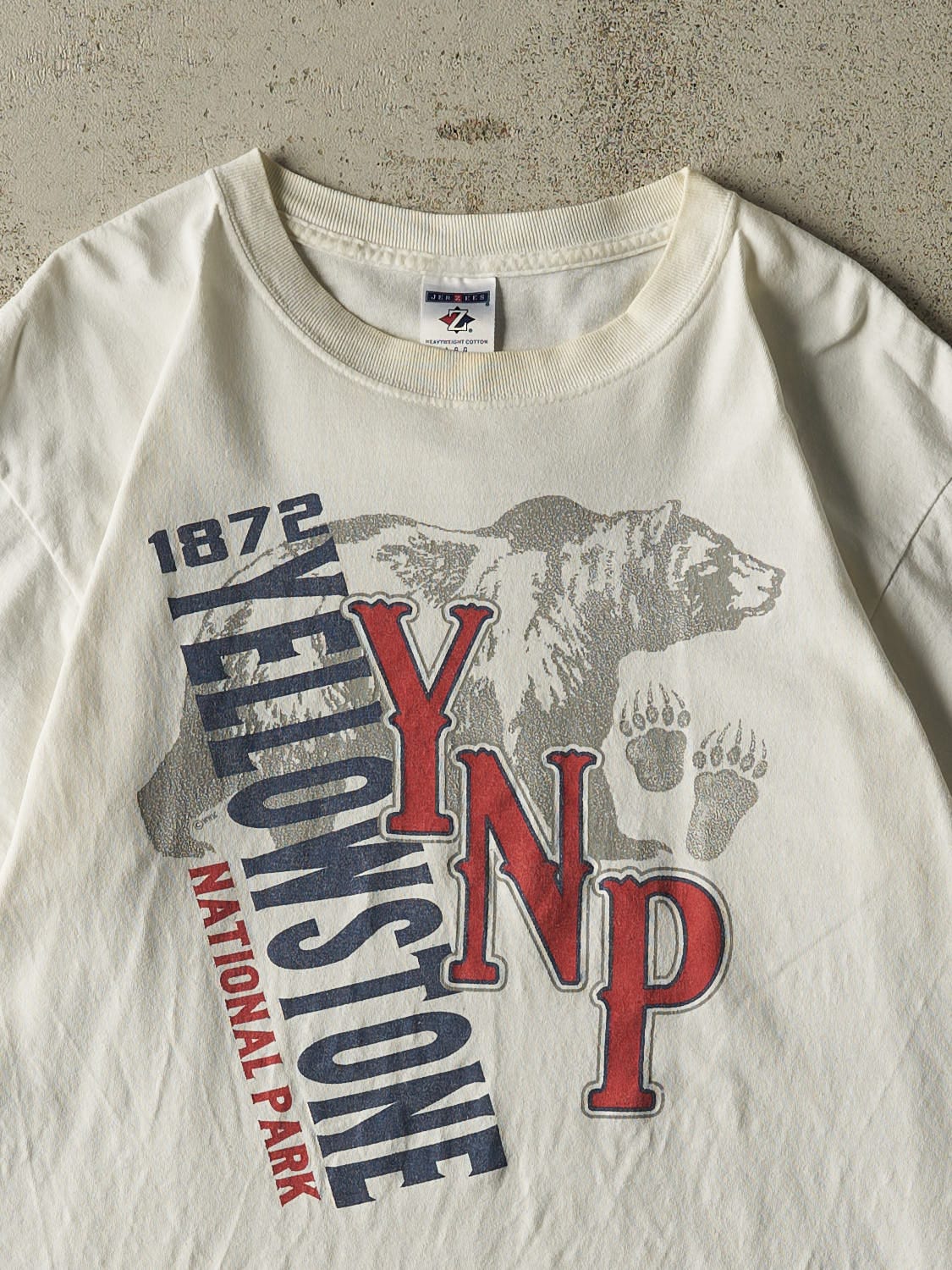 Vintage Y2K White Yellowstone National Park Tee (L)