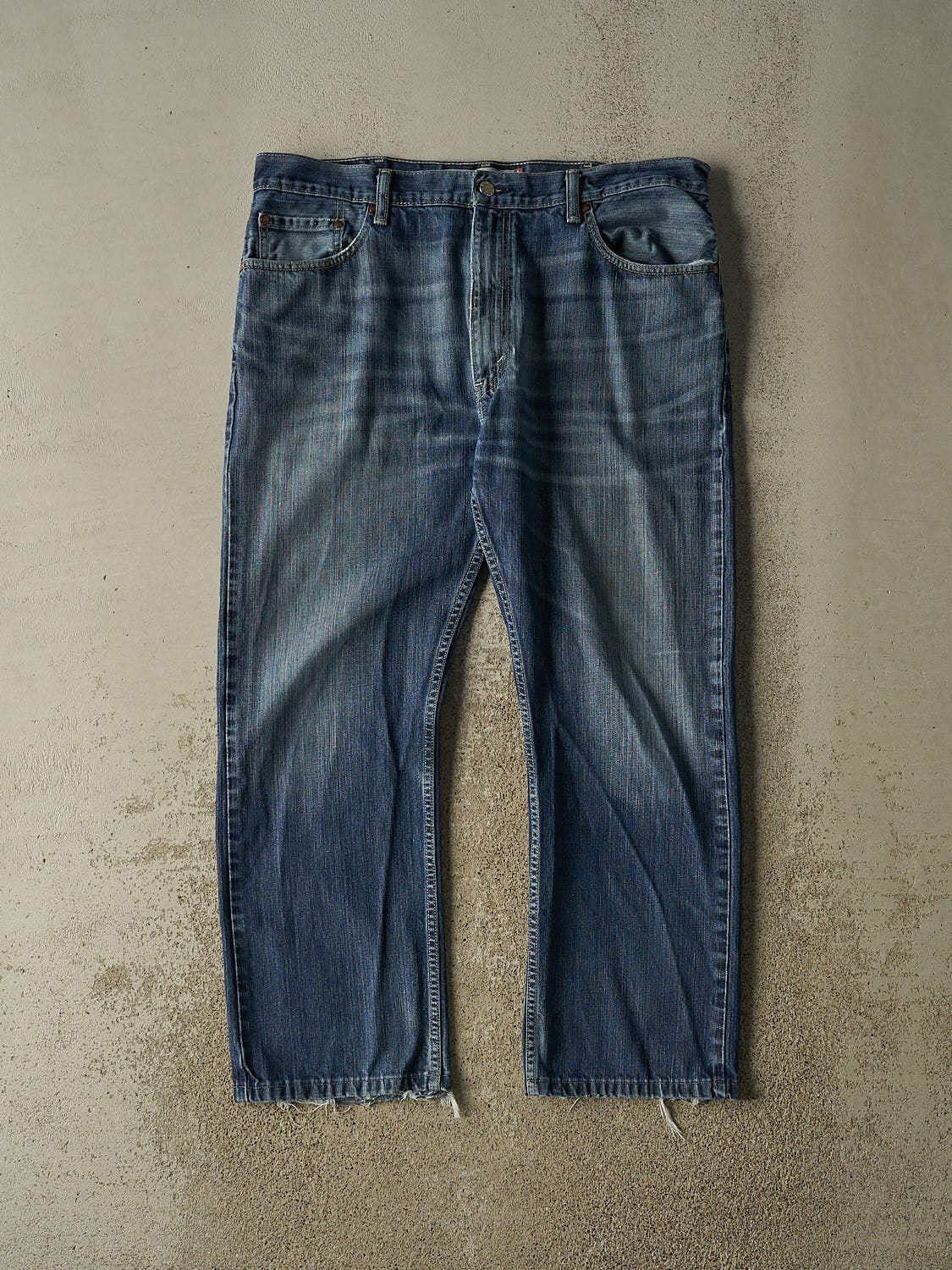 Vintage Y2K Dark Wash Levi's 505 Jeans (38x28.5)