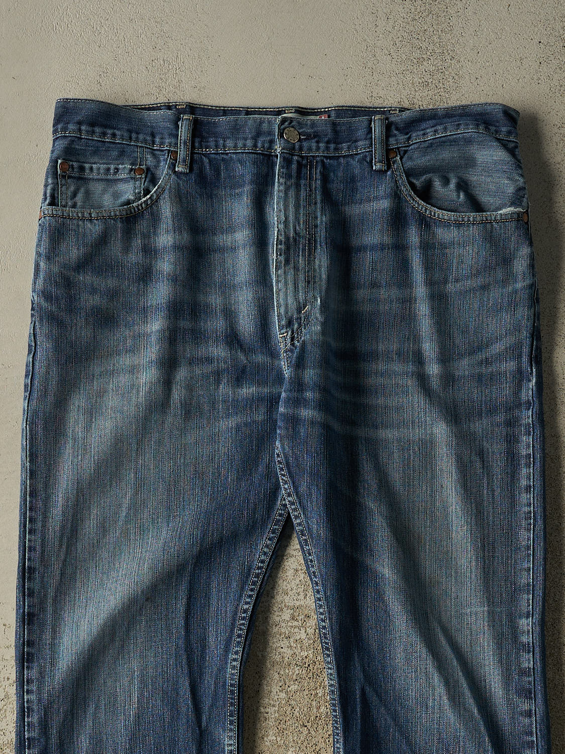 Vintage Y2K Dark Wash Levi's 505 Jeans (38x28.5)