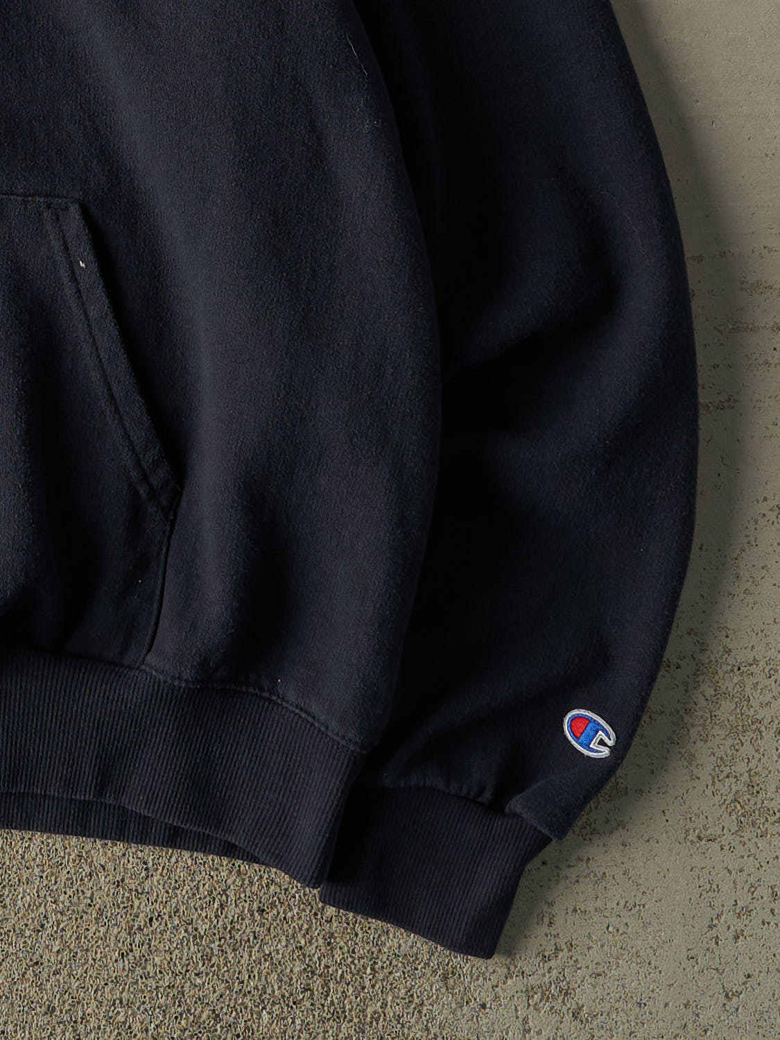 Vintage 90s Navy Blue Kent State Embroidered Champion Hoodie (L)