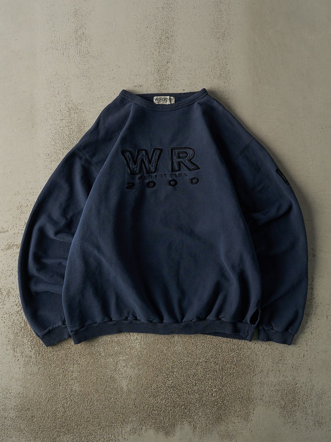 Vintage 00' Navy Blue Wind River Embroidered Crewneck (XL)