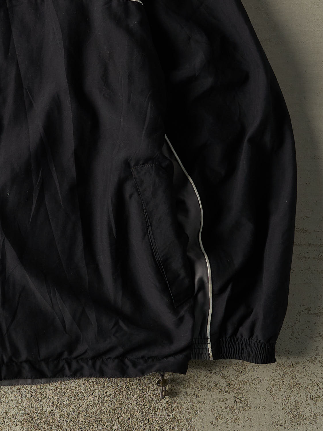 Vintage Y2K Black & Grey Reebok Embroidered Windbreaker (XL)
