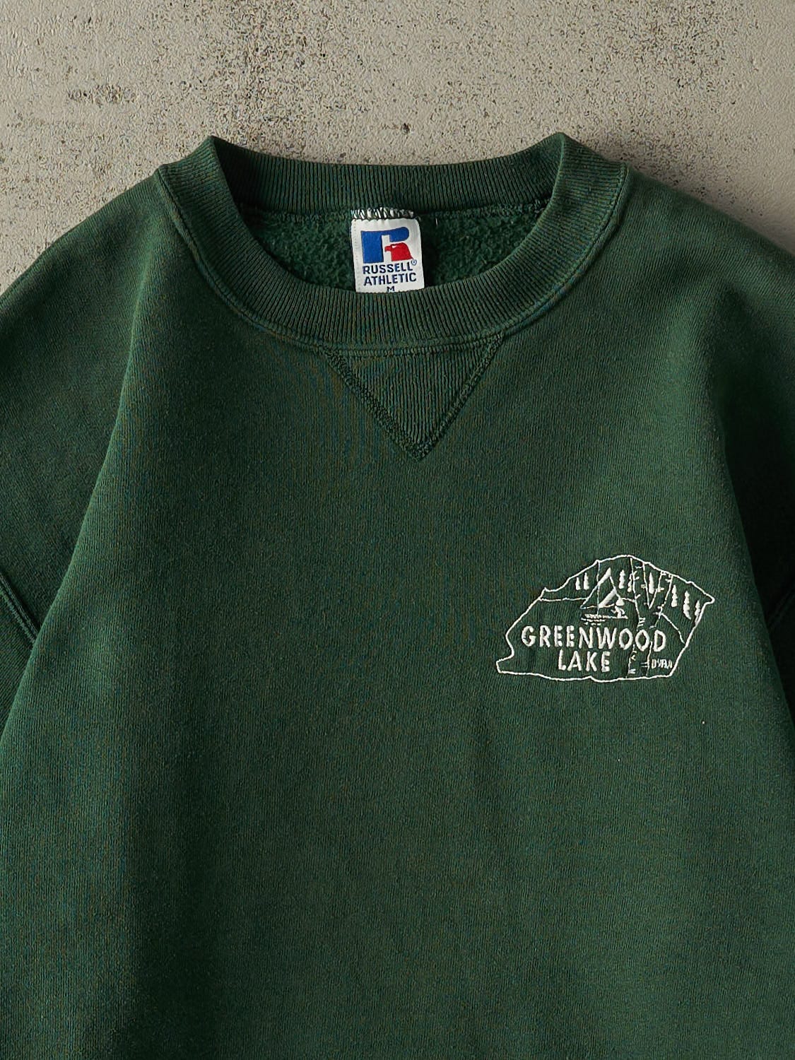 Vintage 90s Green Russell Athletic Greenwood Lake Embroidered Crewneck (S)