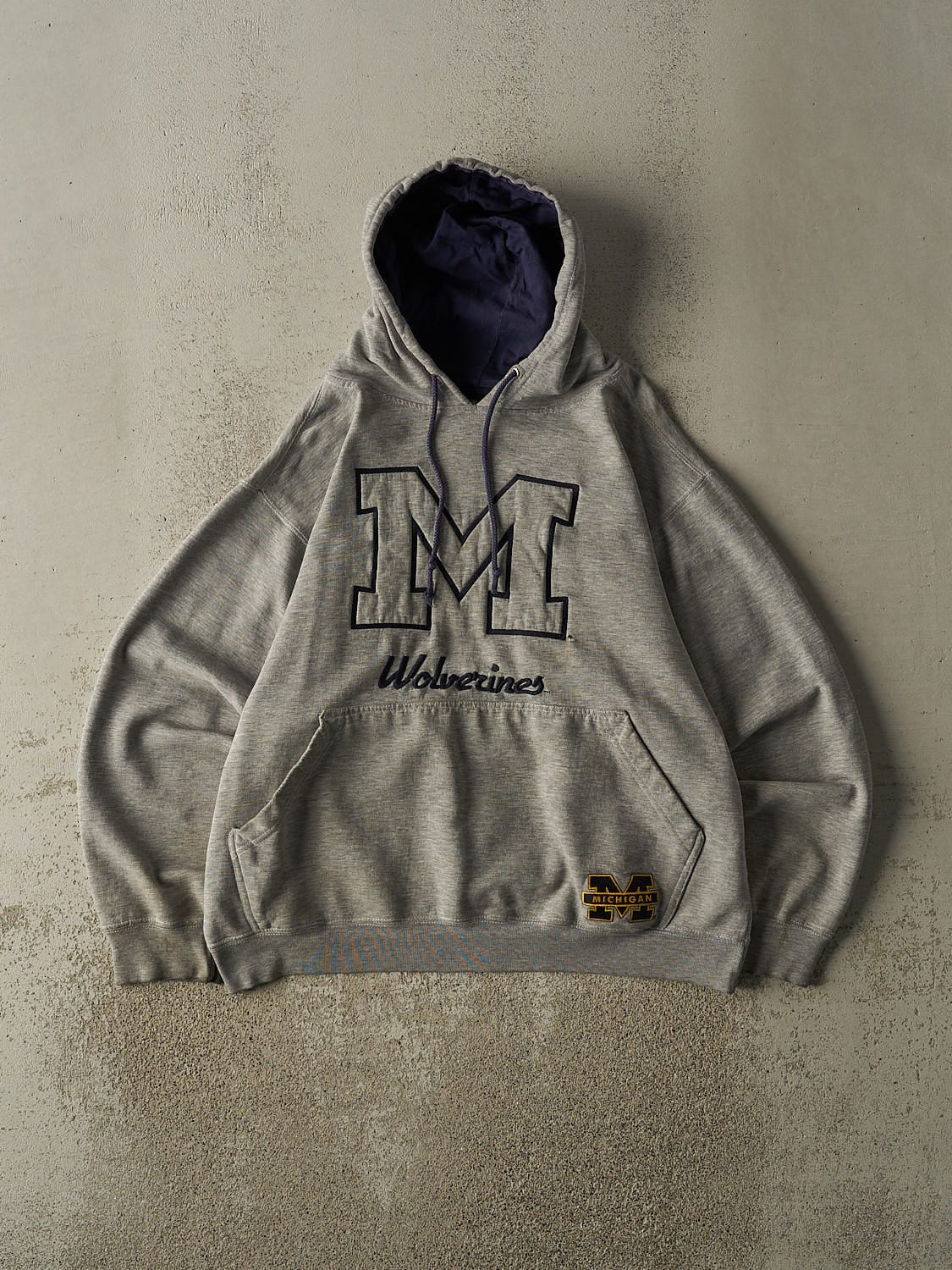 Vintage Y2K Grey University of Michigan Embroidered Hoodie (M/L)