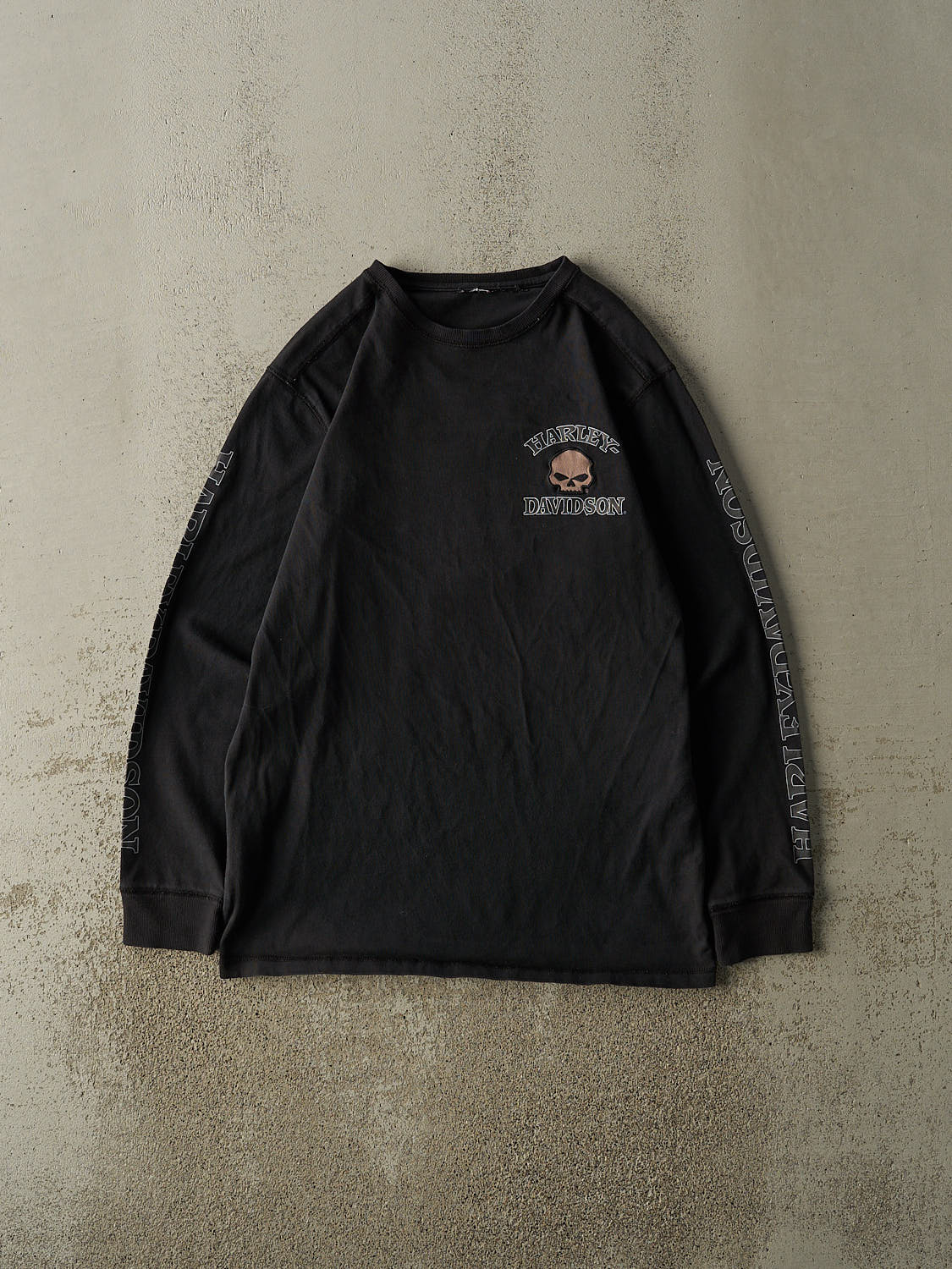 Vintage Y2K Faded Black Harley Davidson Embroidered Long Sleeve (L/XL)
