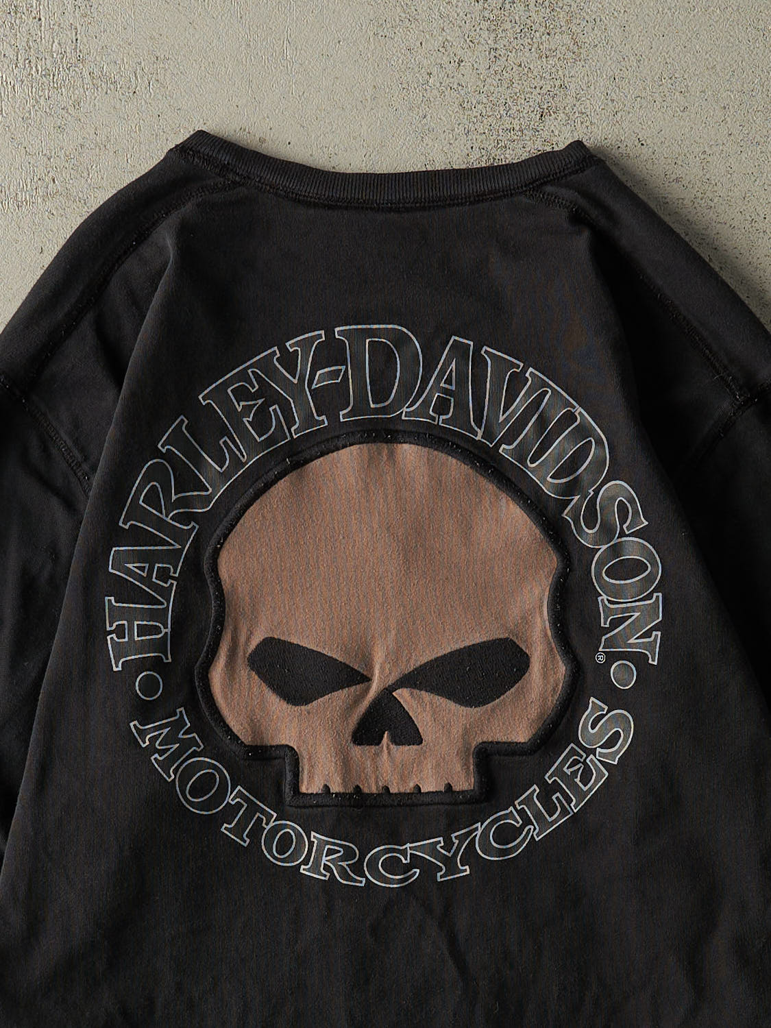 Vintage Y2K Faded Black Harley Davidson Embroidered Long Sleeve (L/XL)