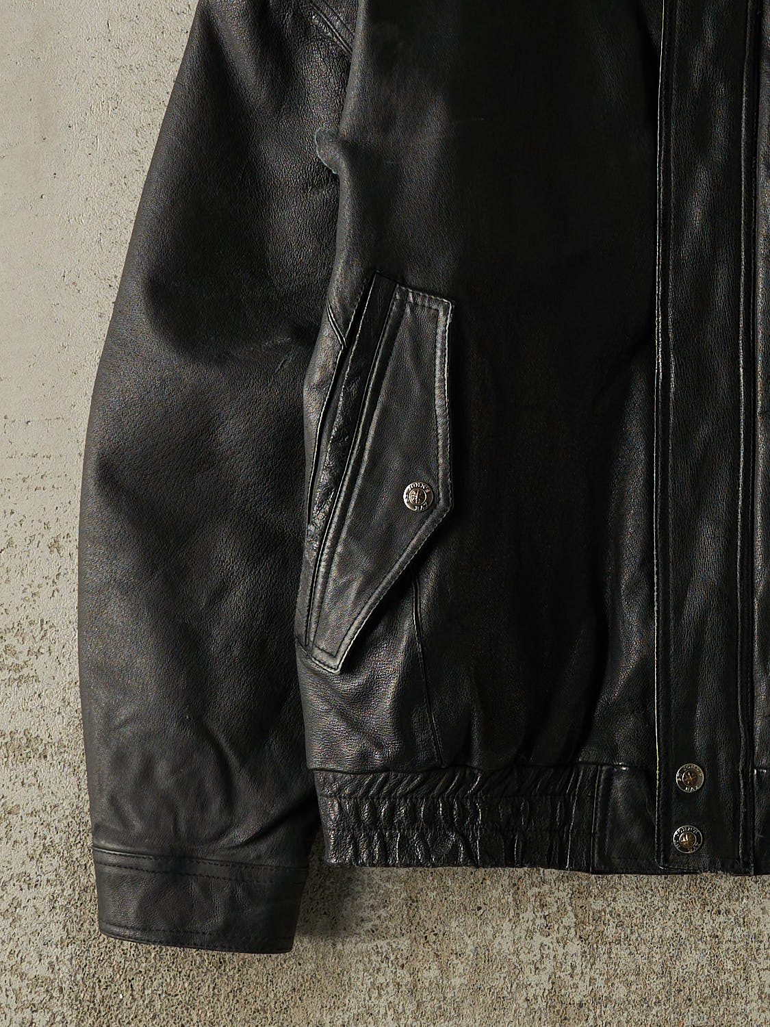 Vintage 90s Black St. John's Bay Leather Bomber Jacket (L/XL)
