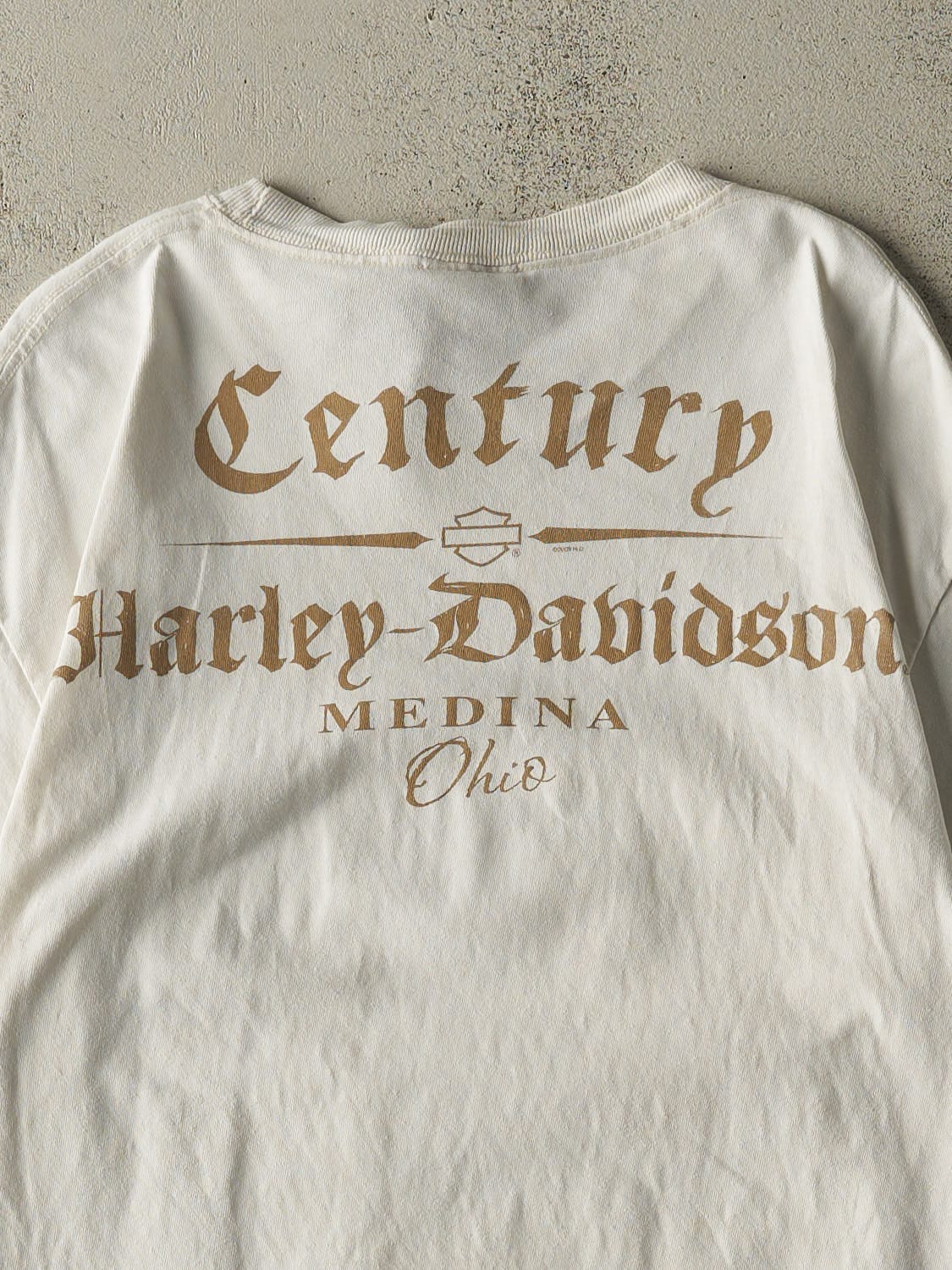 Vintage 11' White Harley Davidson Medina OH Tee (M/L)
